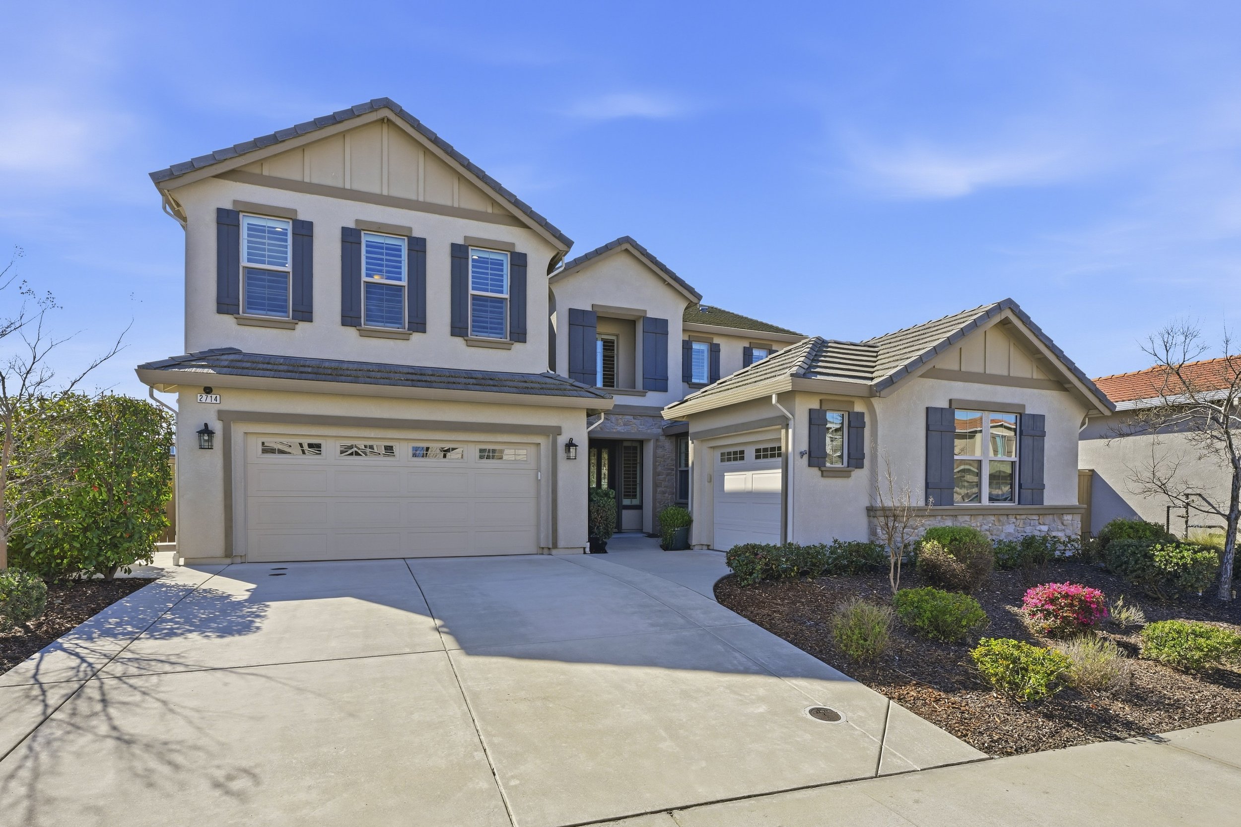 2714 Hidden Trail Loop 48.jpg