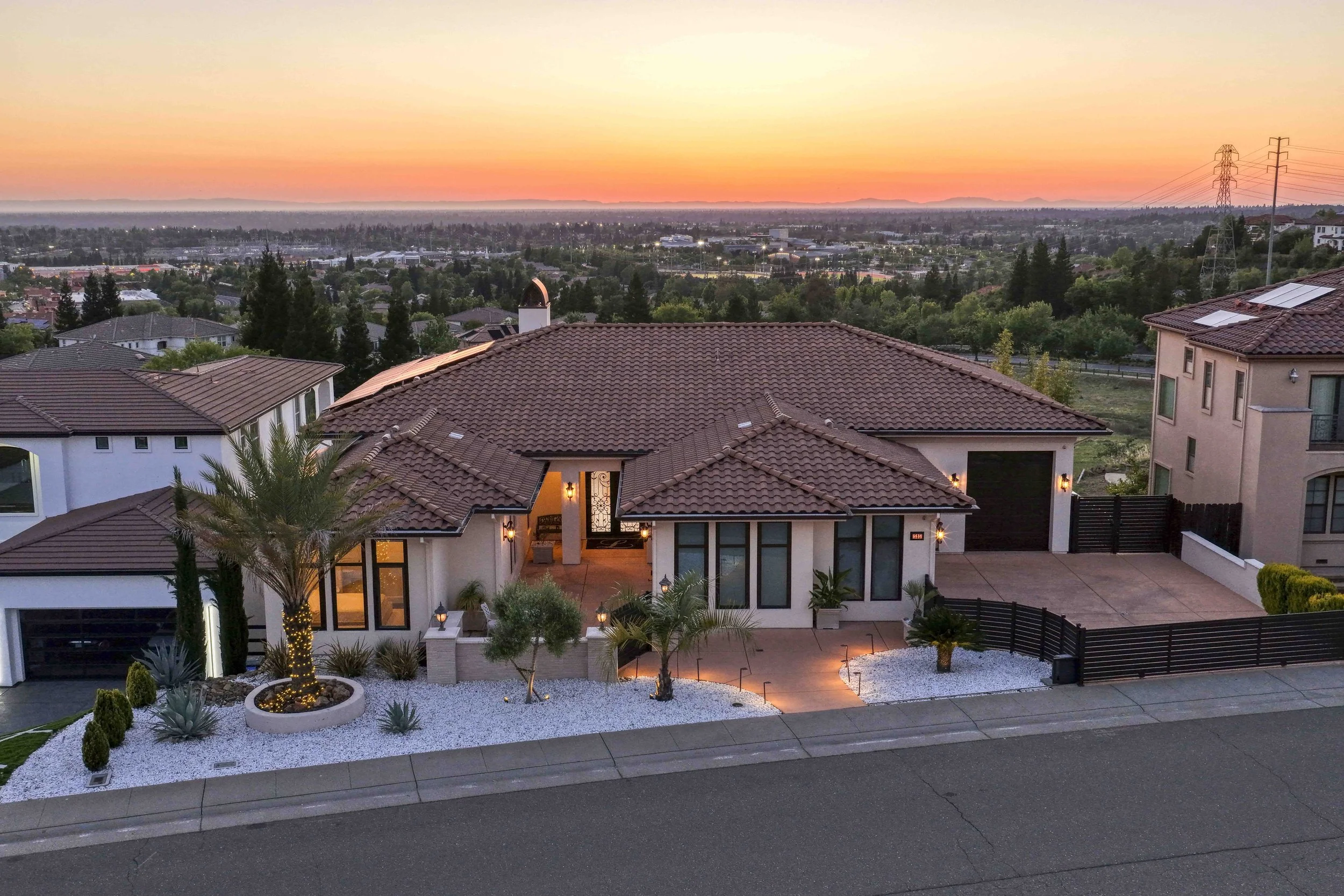 535 Serpa Way _109.jpg