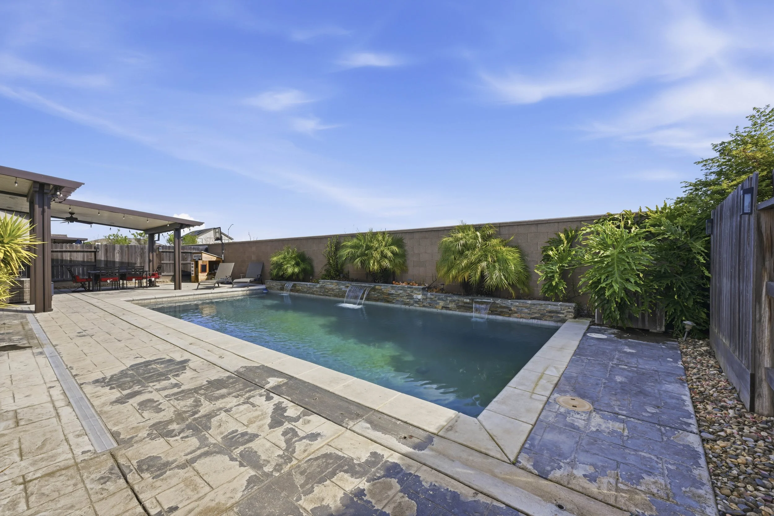 2012 Van Ruiten Dr _47.jpg