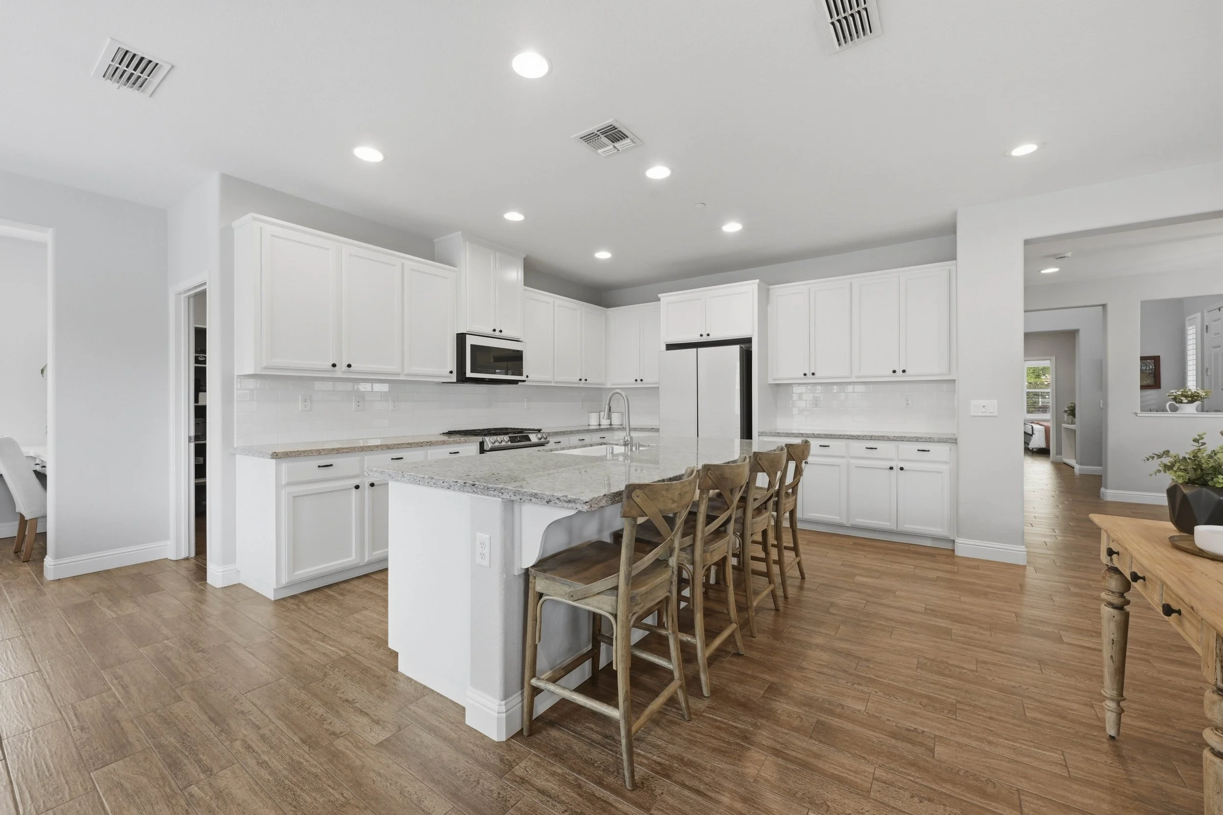 895 Calico Dr 64.jpg