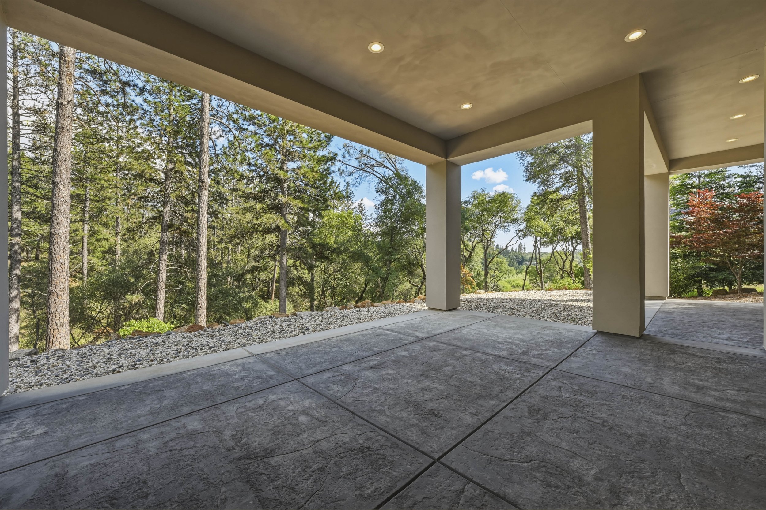 1455 Lodge View Dr 70.jpg