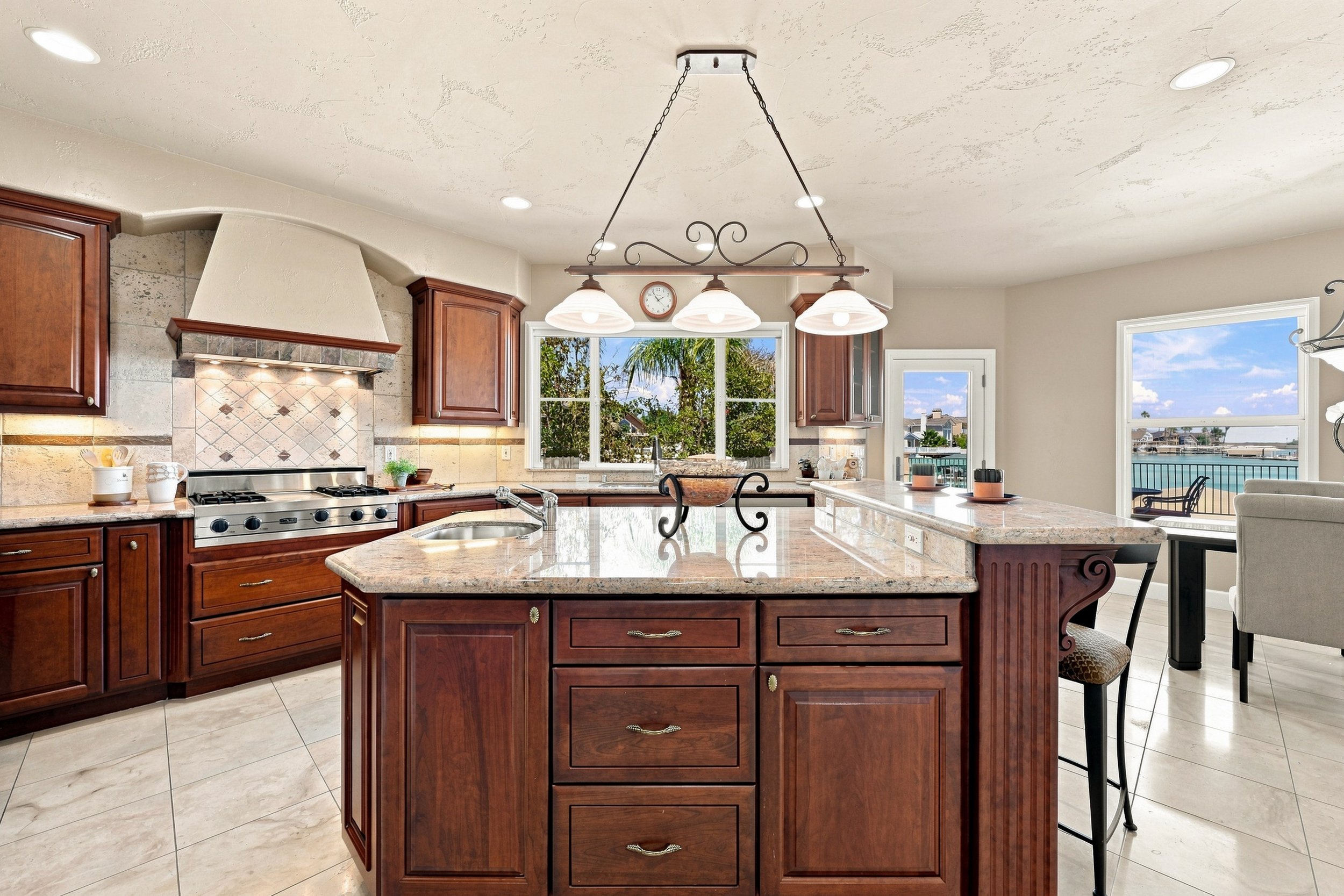 885 Willow Lake Rd 38.jpg