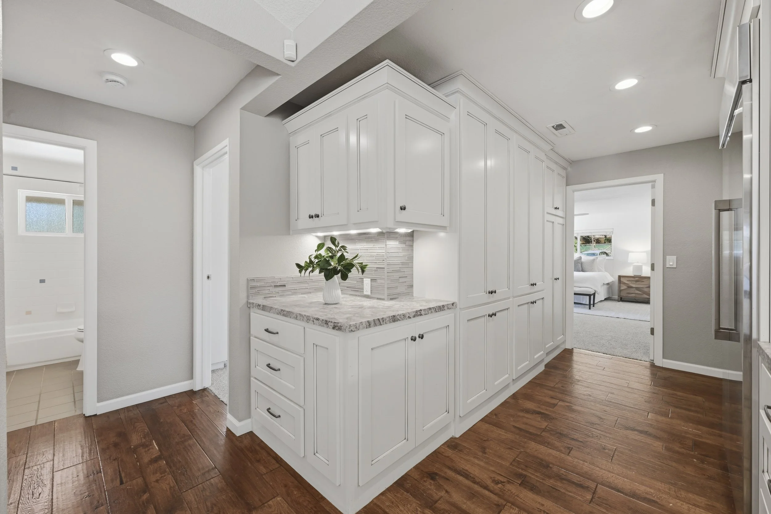 7585 Gold Dr 109.jpg