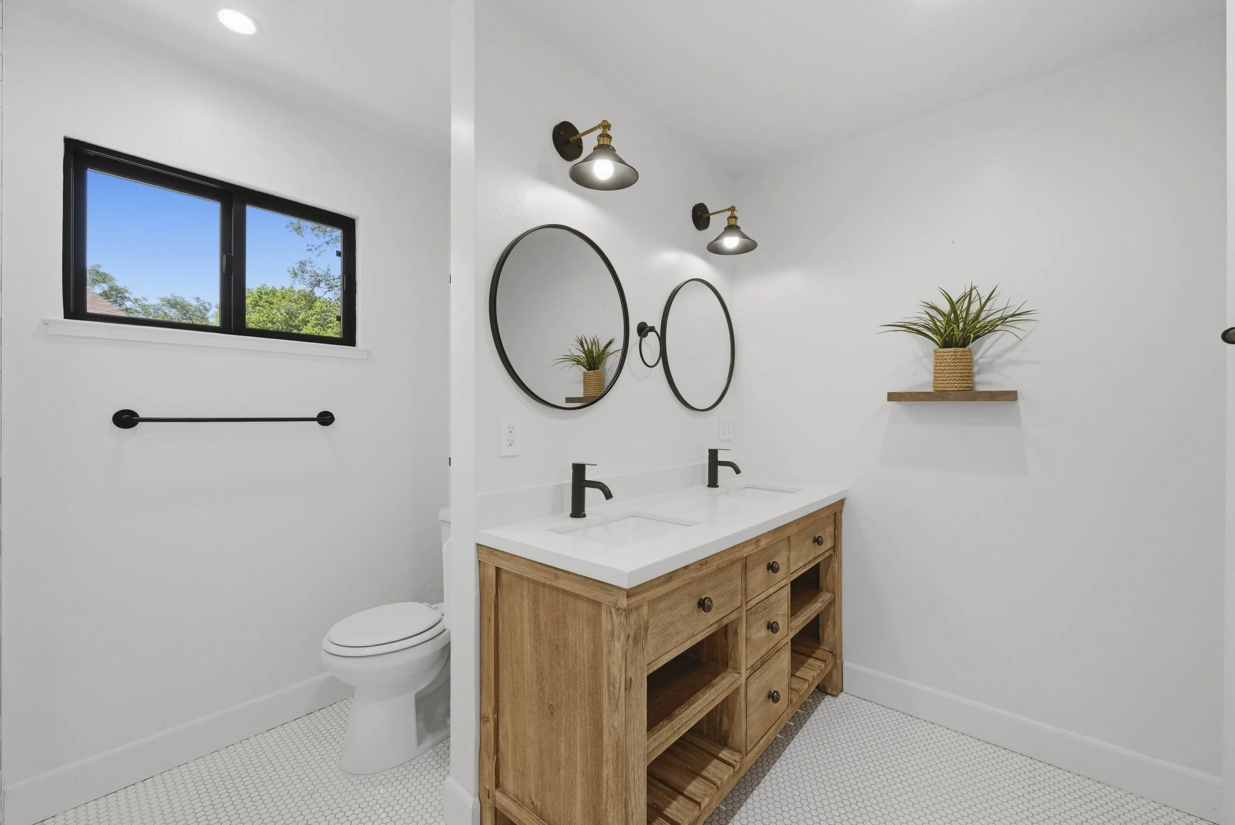 4440 Lawrence Dr _57.jpg