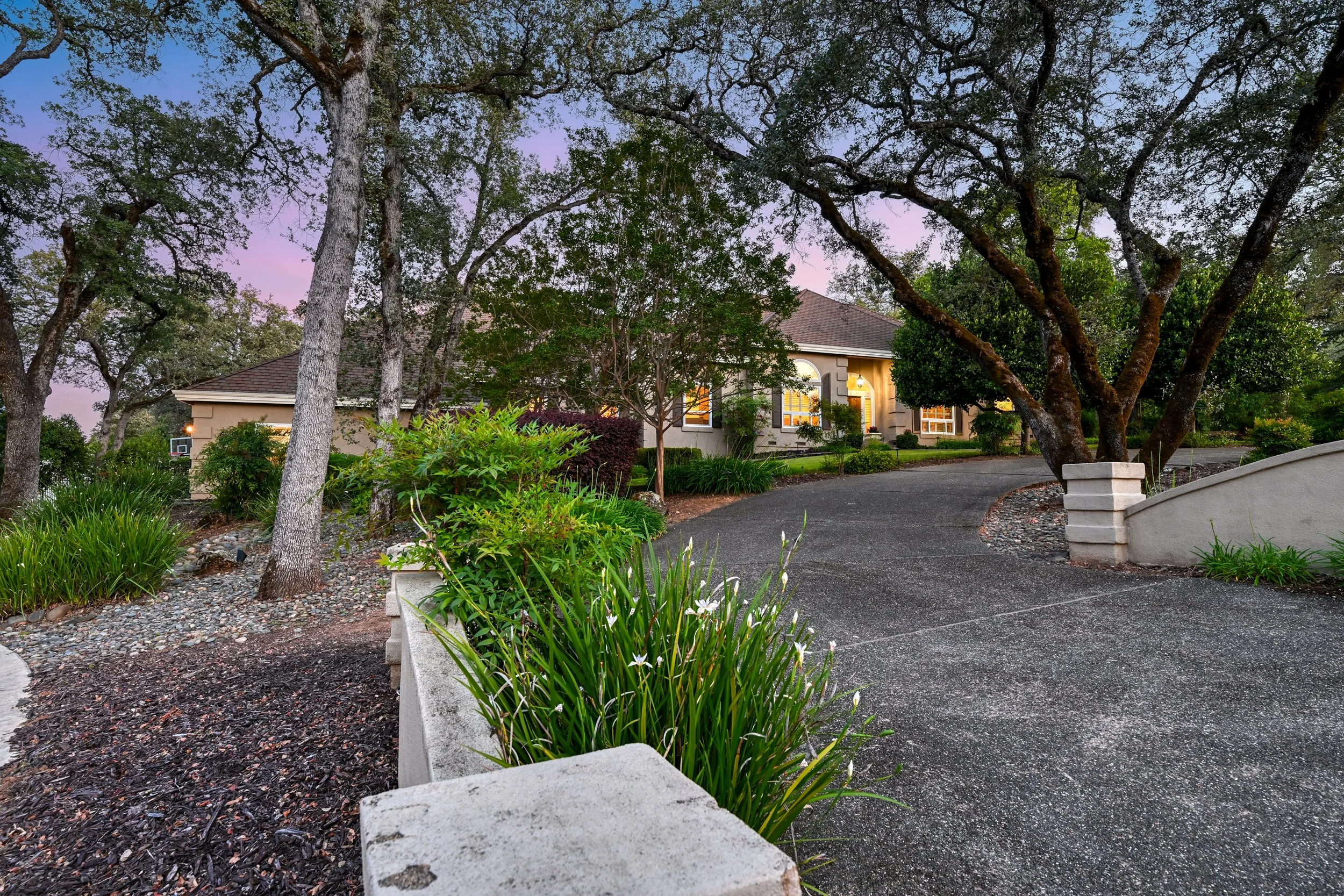 1194 Shetland Way - 9.jpg