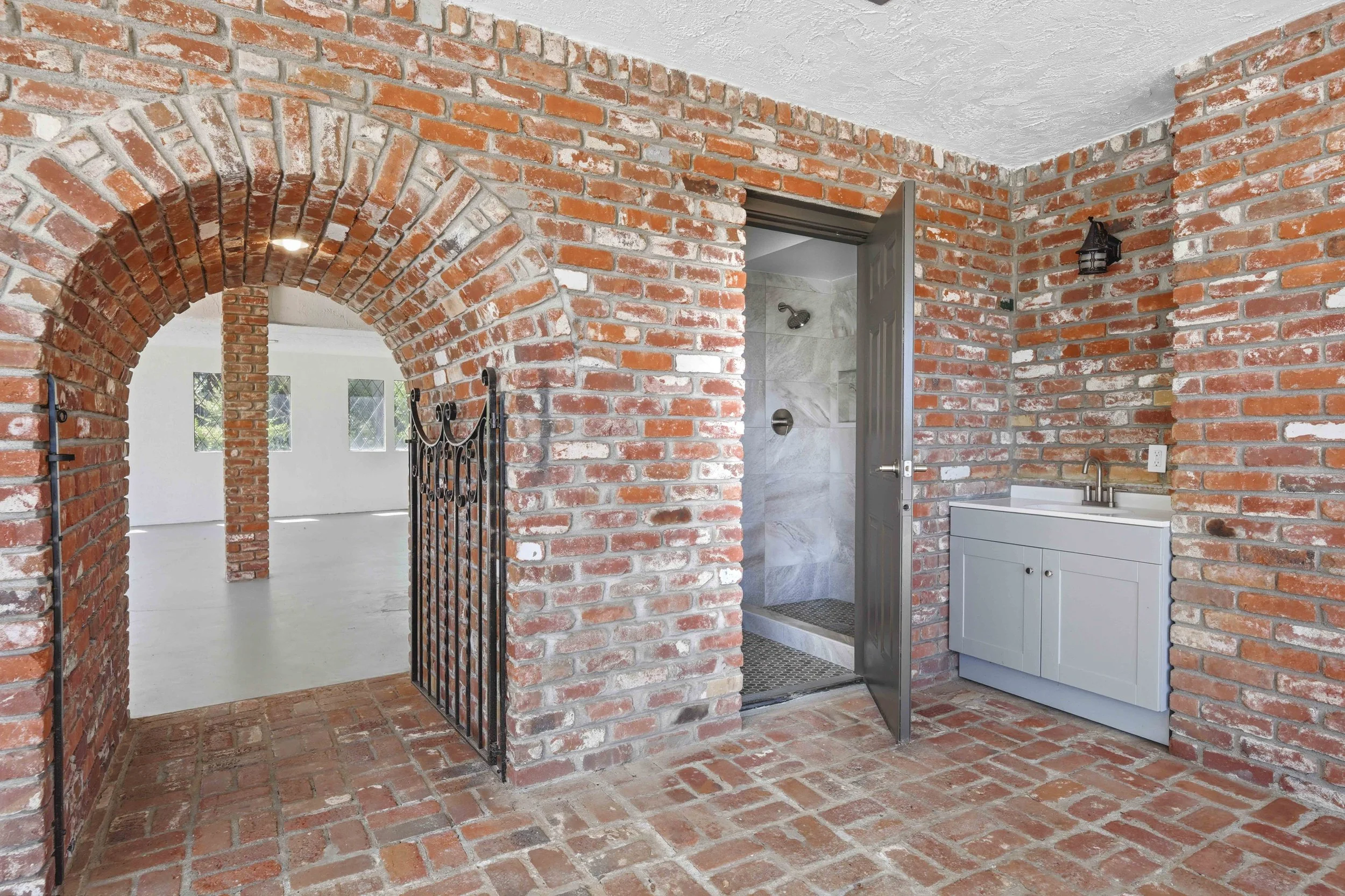 9815 Mira Del Rio Dr 48.jpg