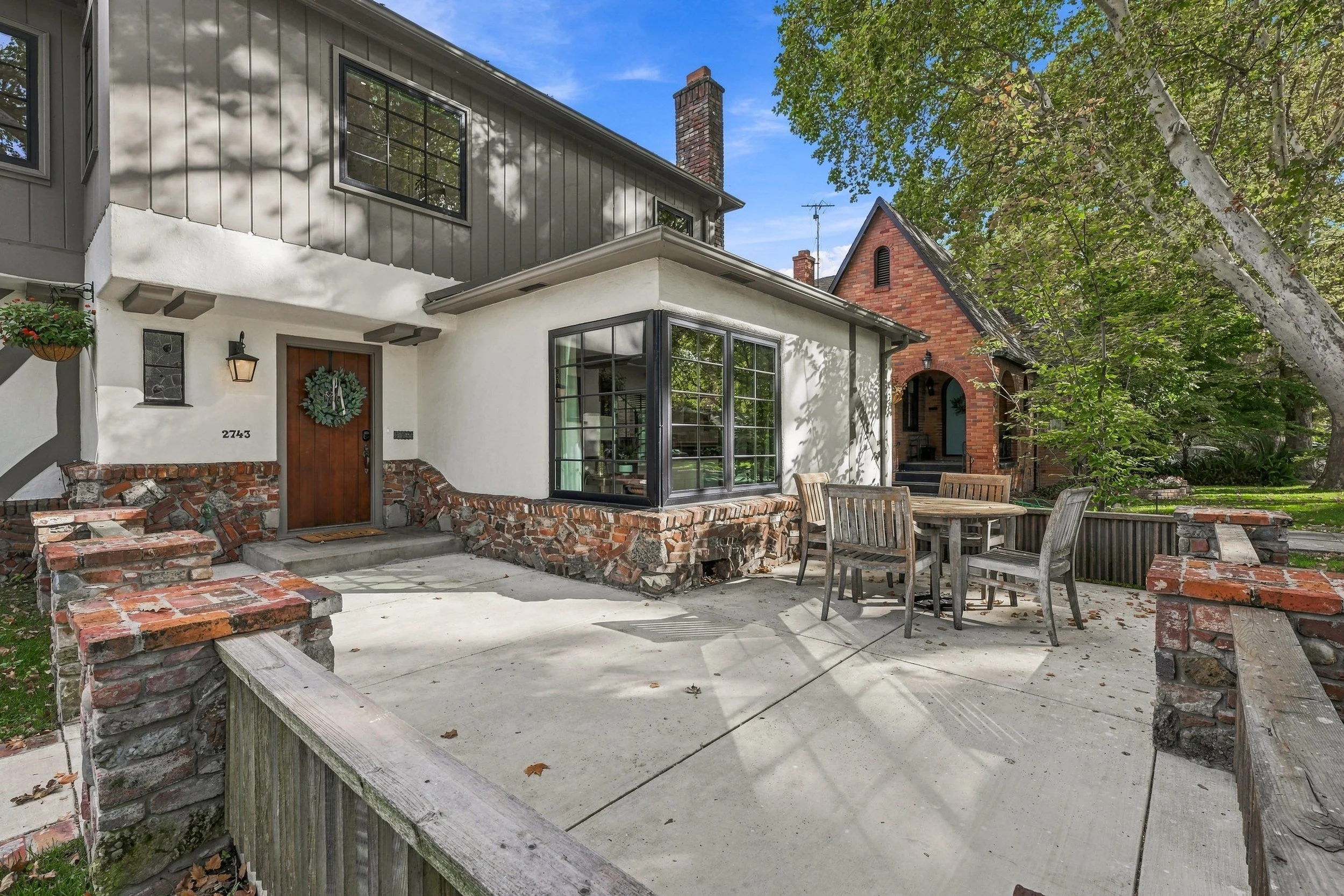 2743 Land Park Dr 11.jpg
