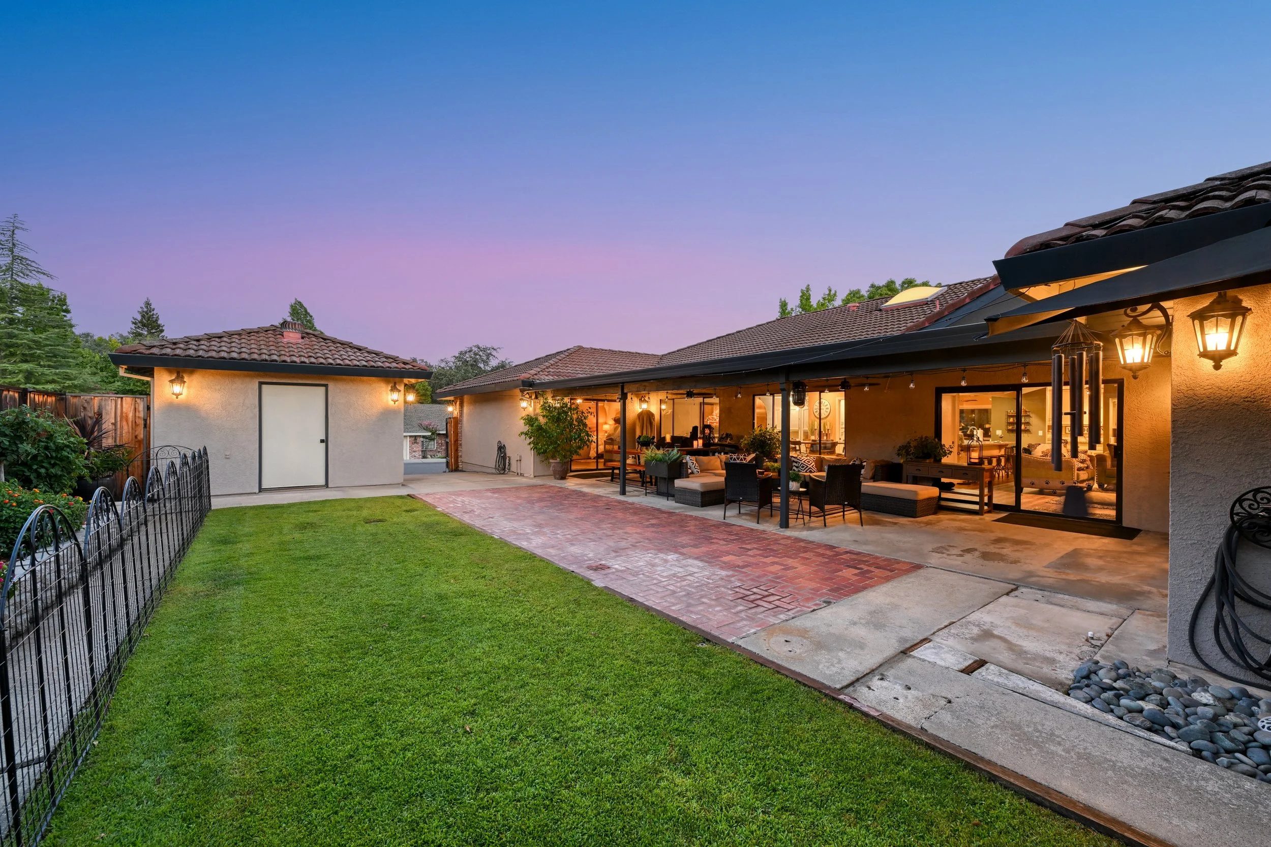 3737 Sweetwater Dr 11.jpg