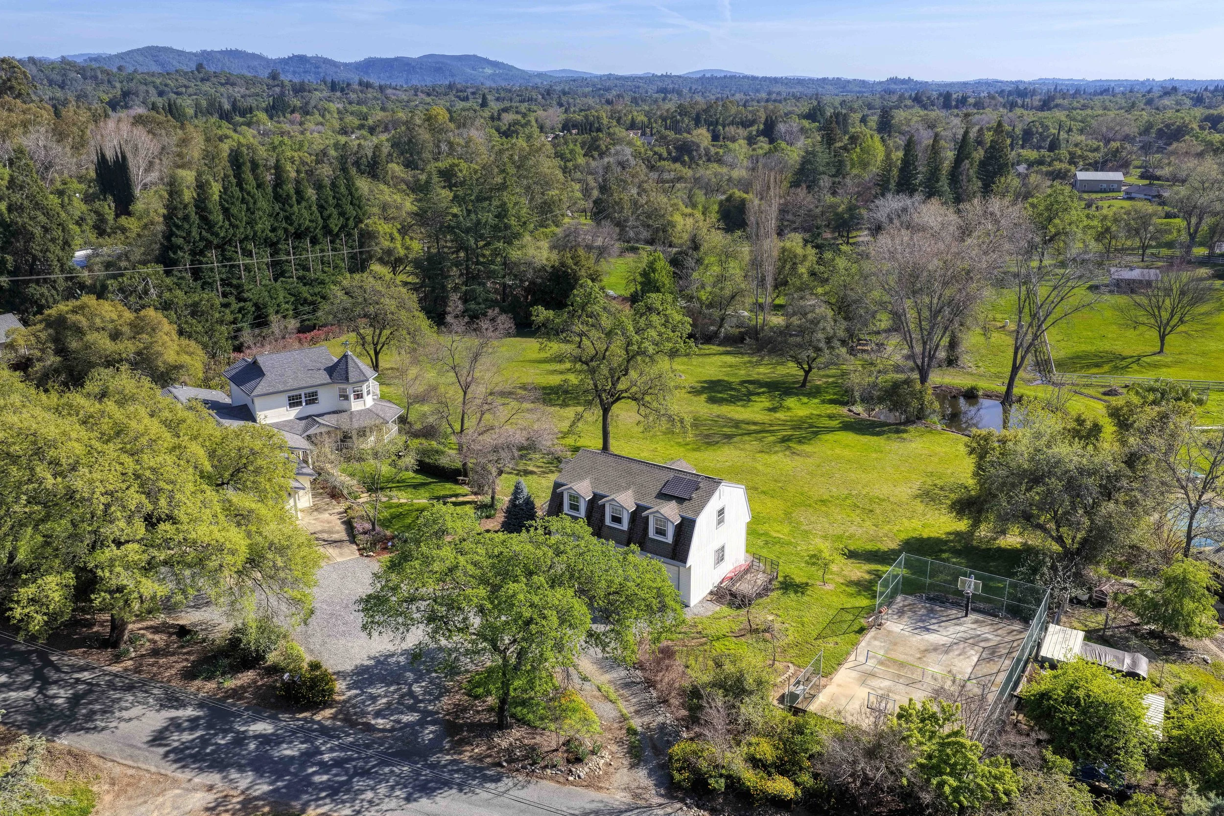 9240 Rock Springs Rd _2.jpg