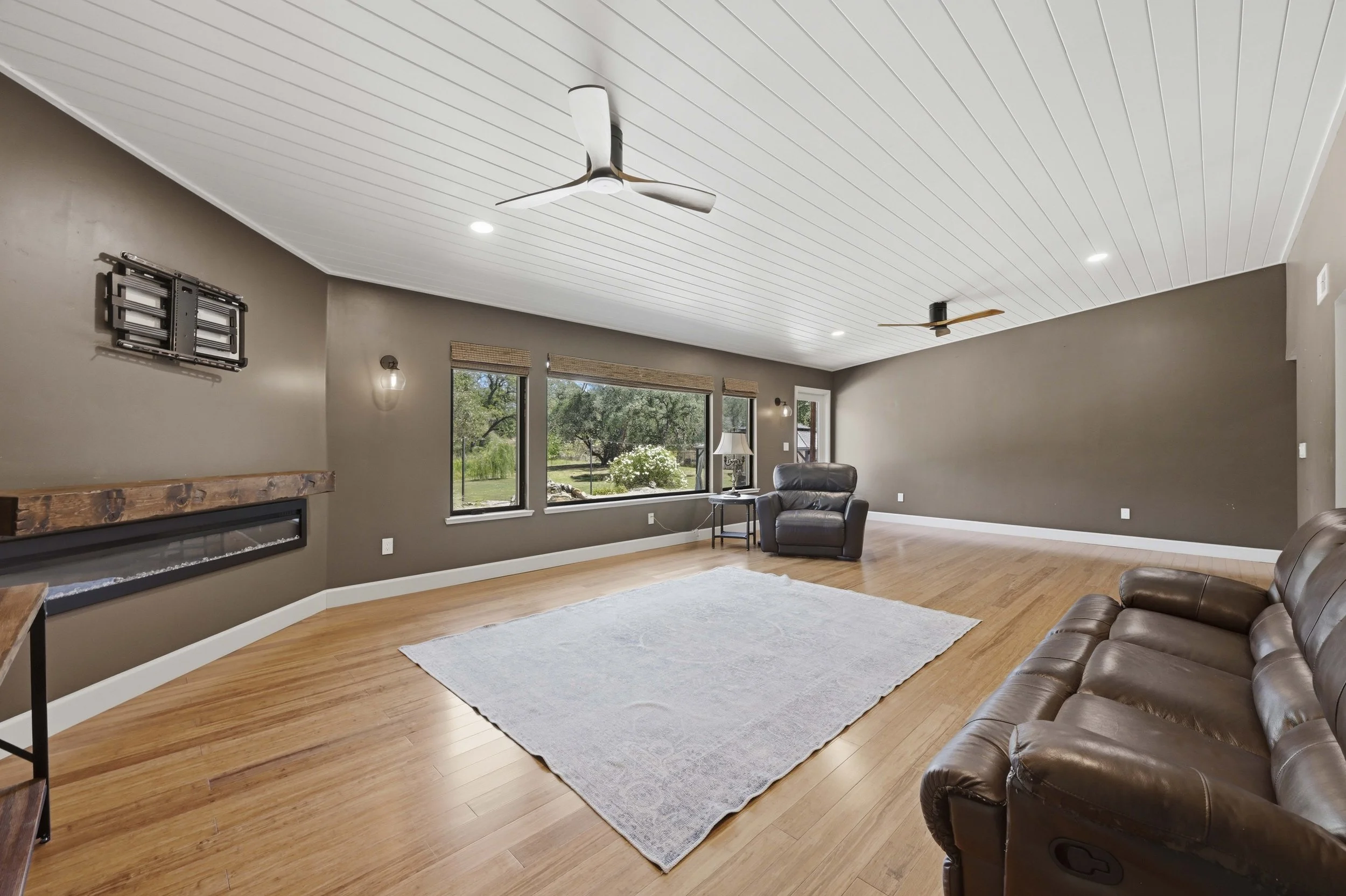 4440 Lawrence Dr _43.jpg
