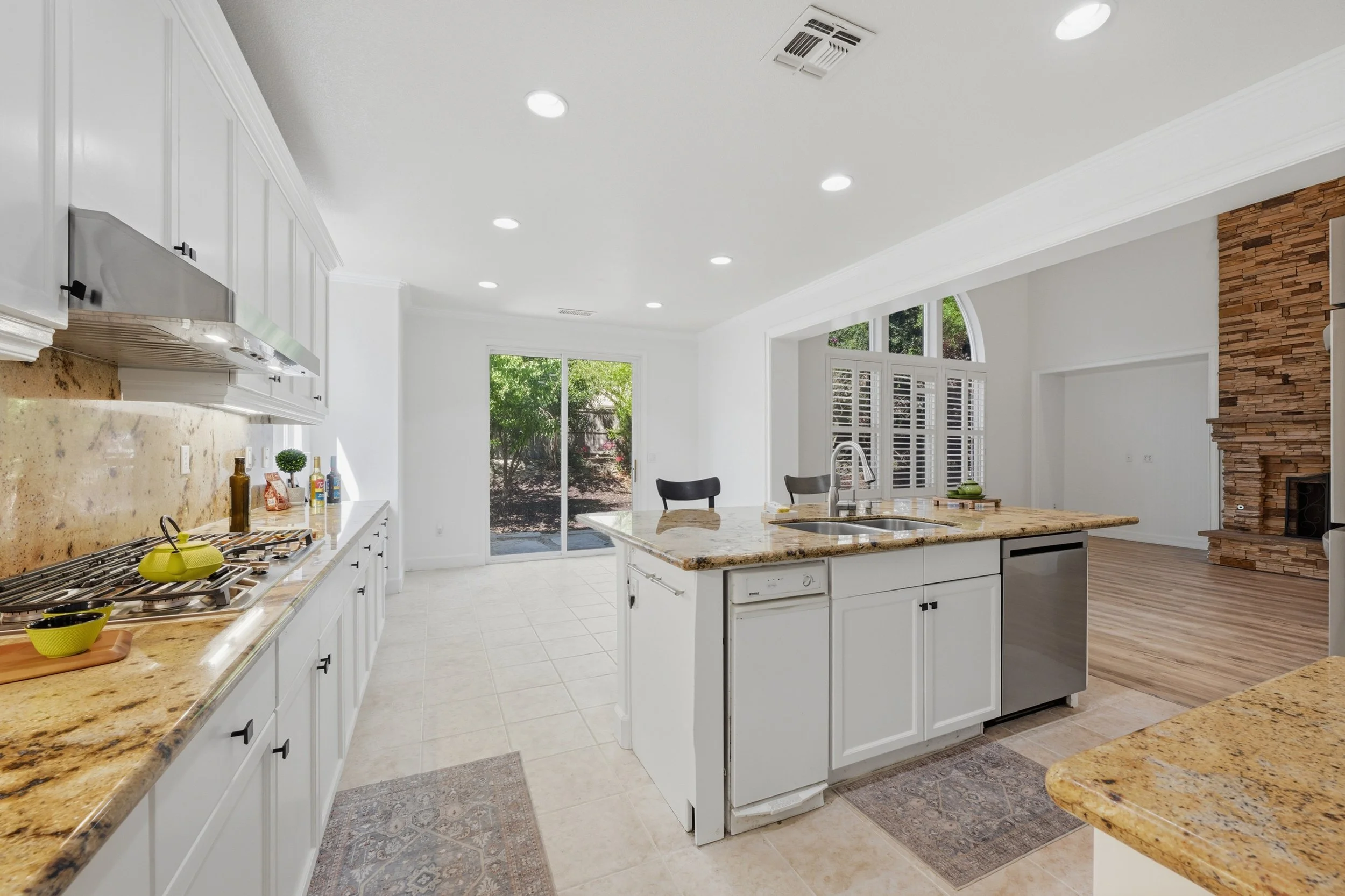 9030 Longford Way 15.jpg