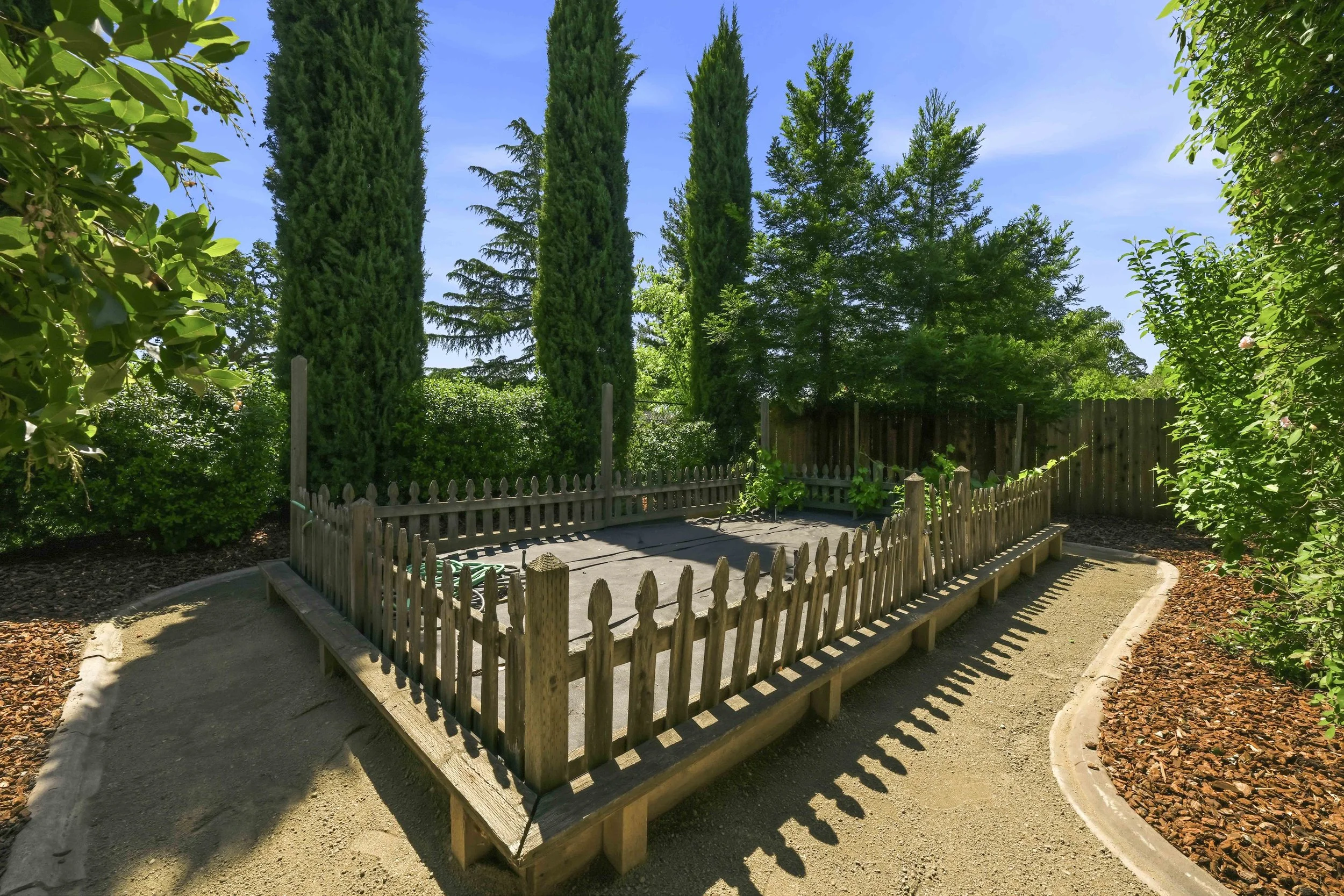 2228 Belvedere Cir _72.jpg