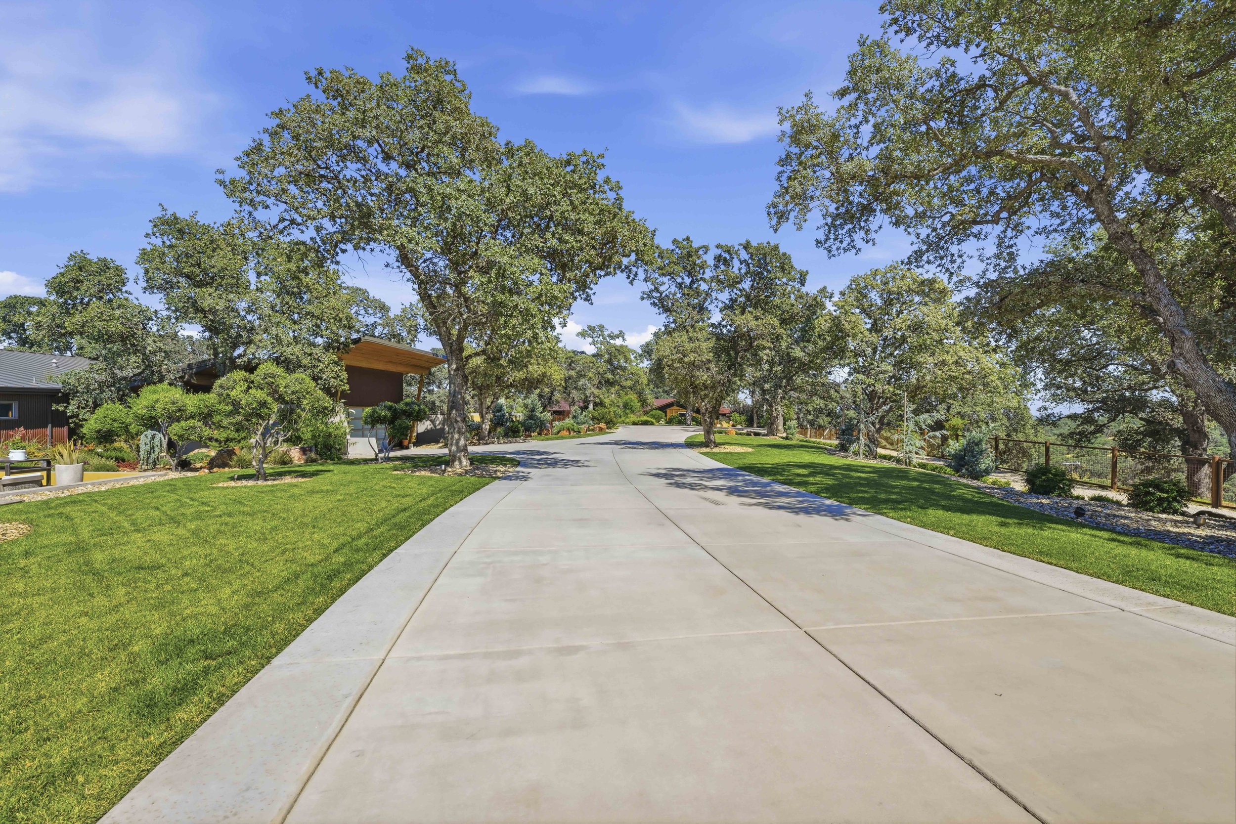 26000 Venado Dr - Daytime _71.jpg
