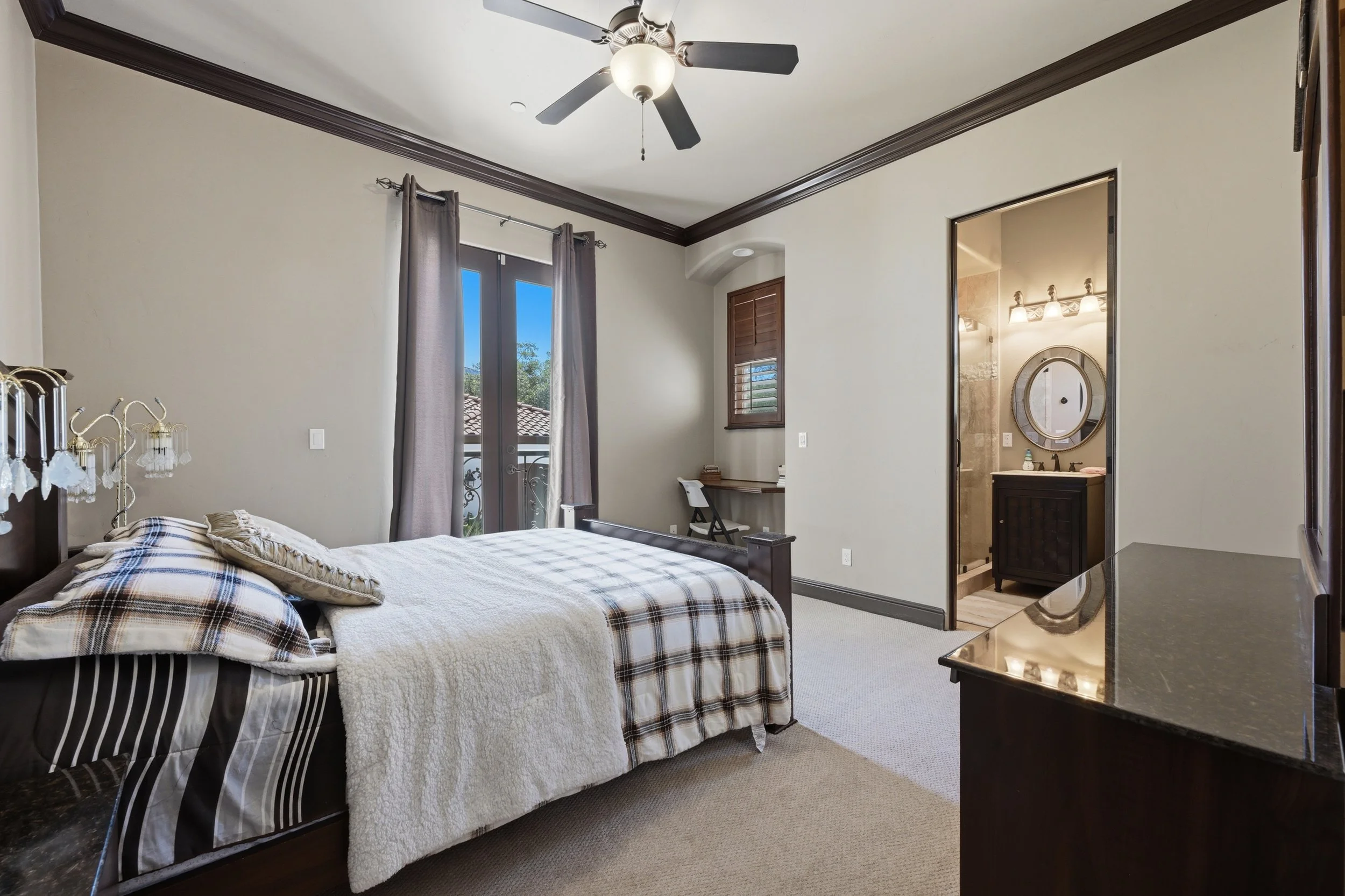 5645 Los Posas Way 64.jpg
