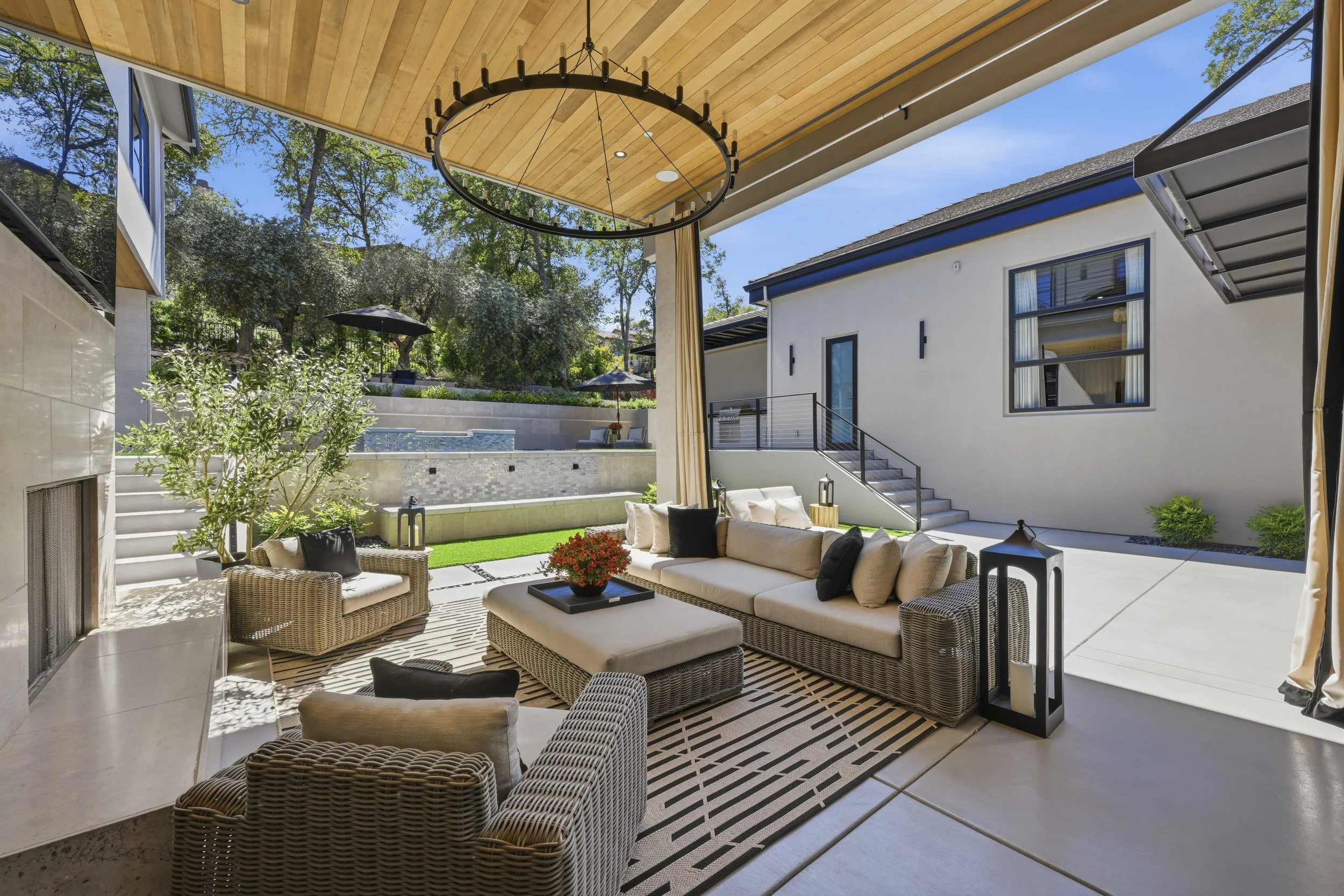 4200 Raphael 131.jpg