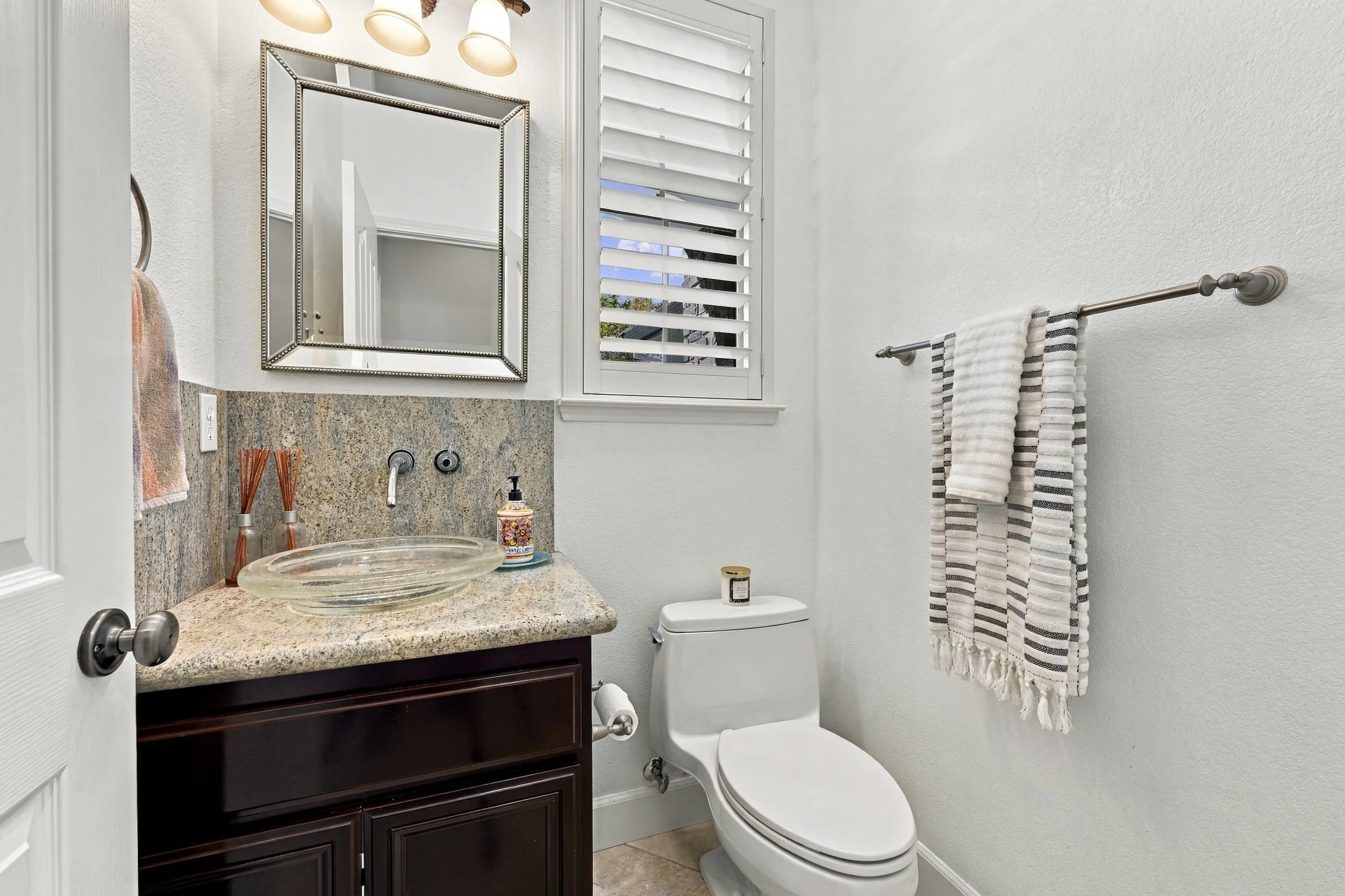 3391 Black Oak Dr 76.jpg