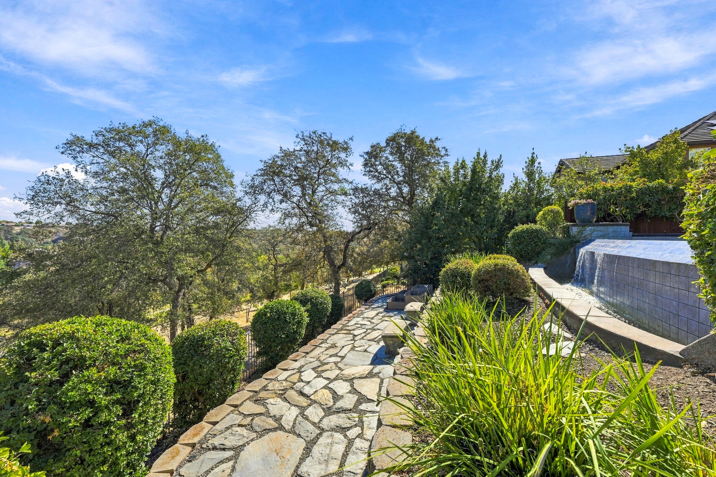 3391 Black Oak Dr 117.jpg