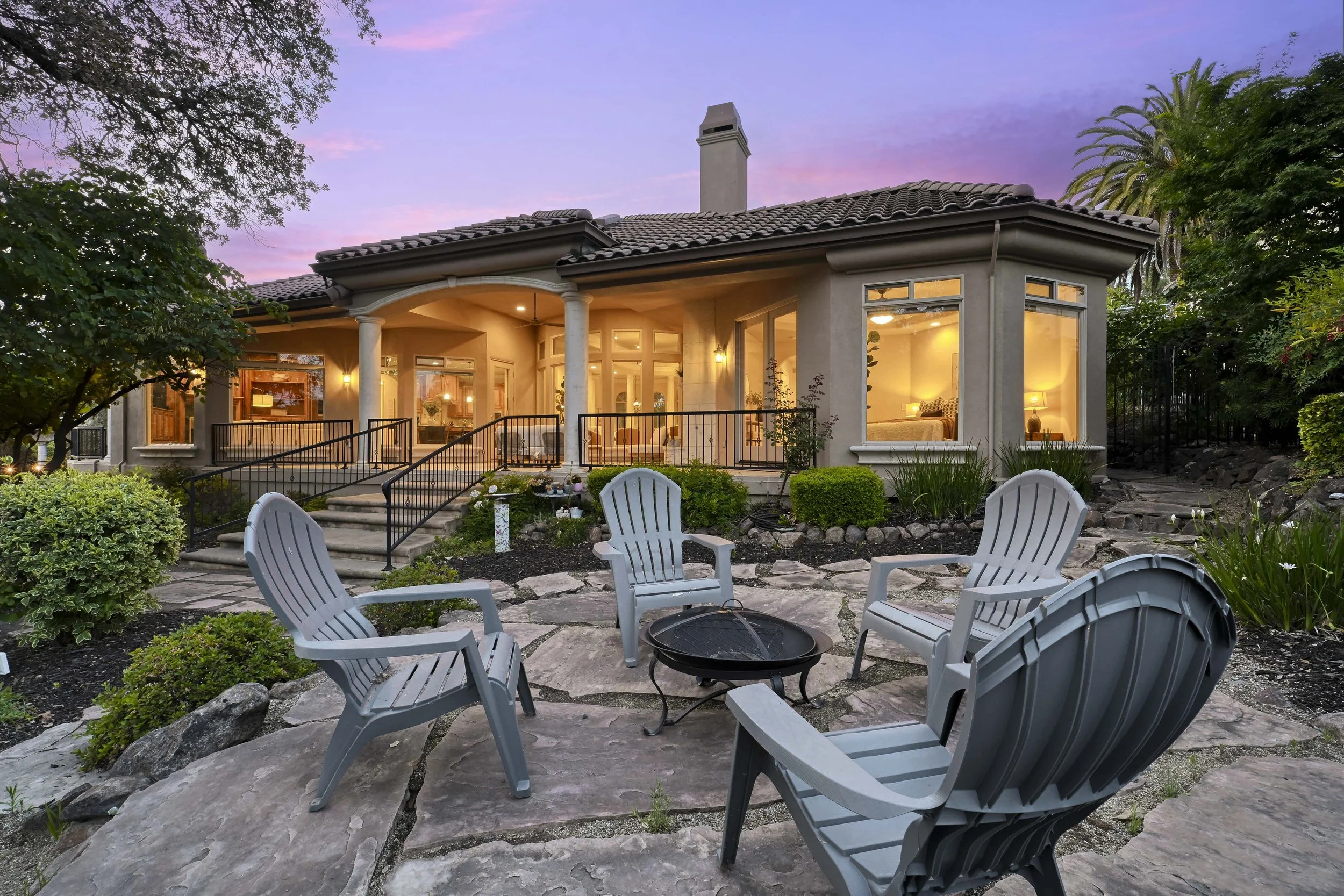 3702 Lindbrook Dr 100.jpg