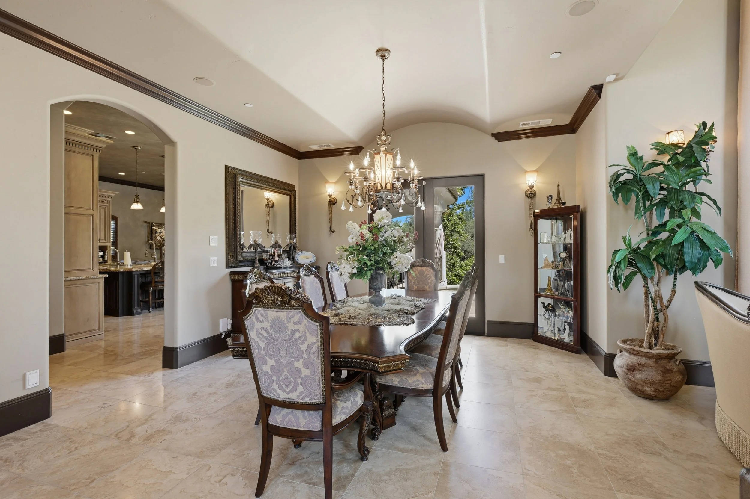 5645 Los Posas Way 26.jpg
