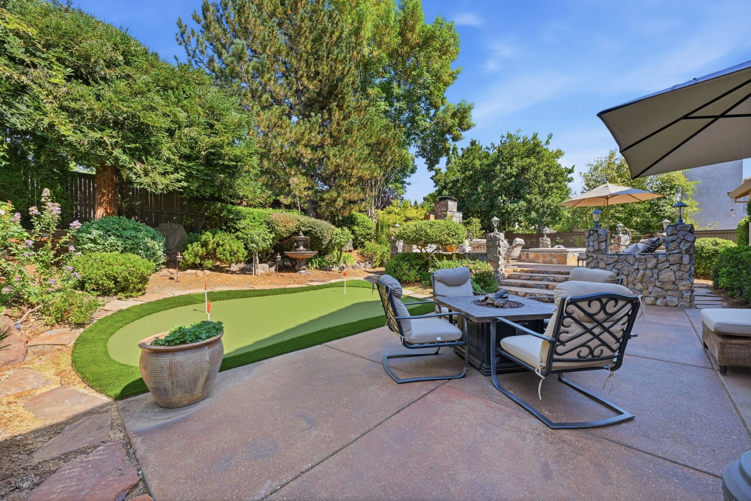 3301 Stonehurst Dr _40.jpg