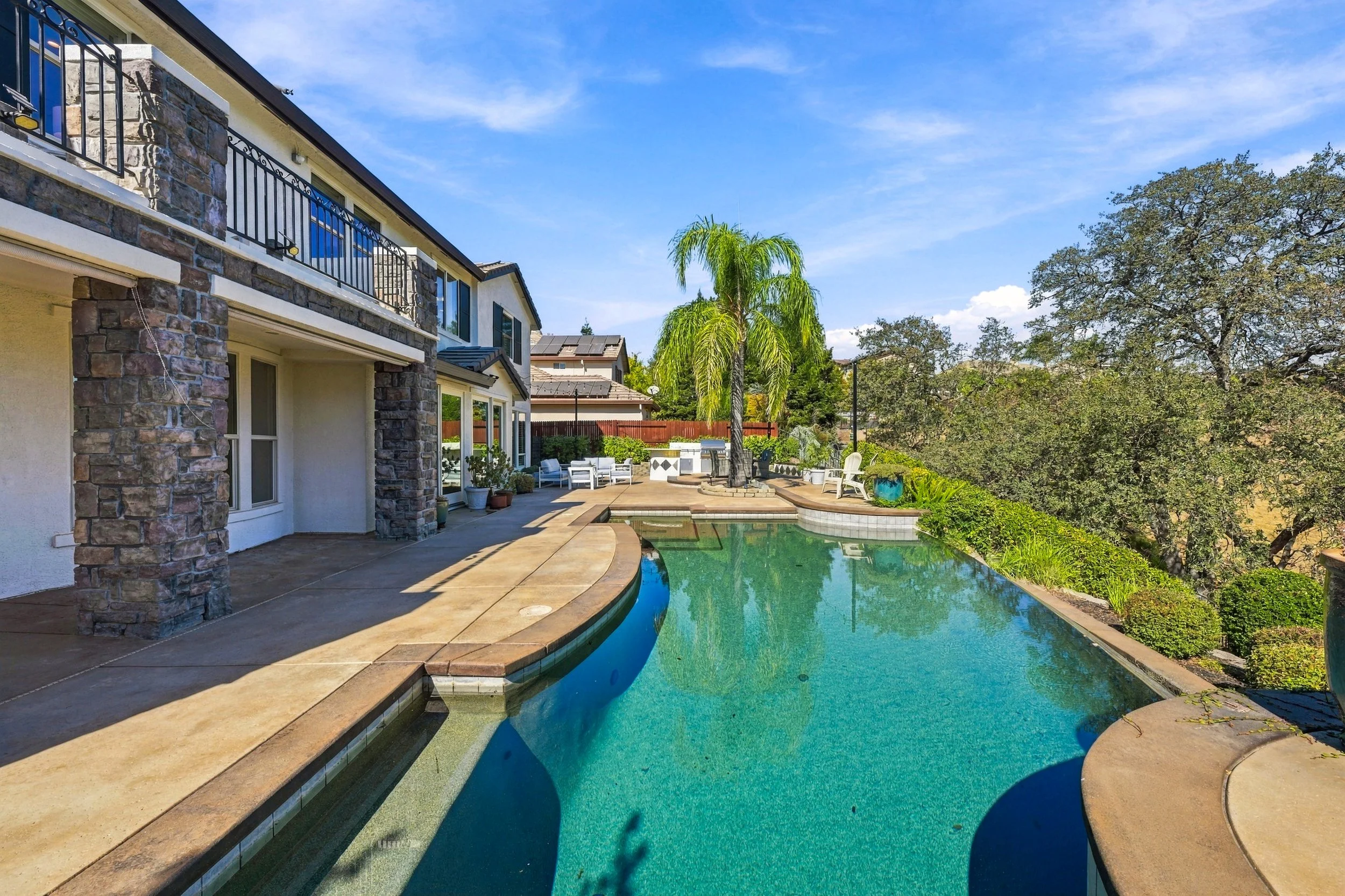 3391 Black Oak Dr 114.jpg