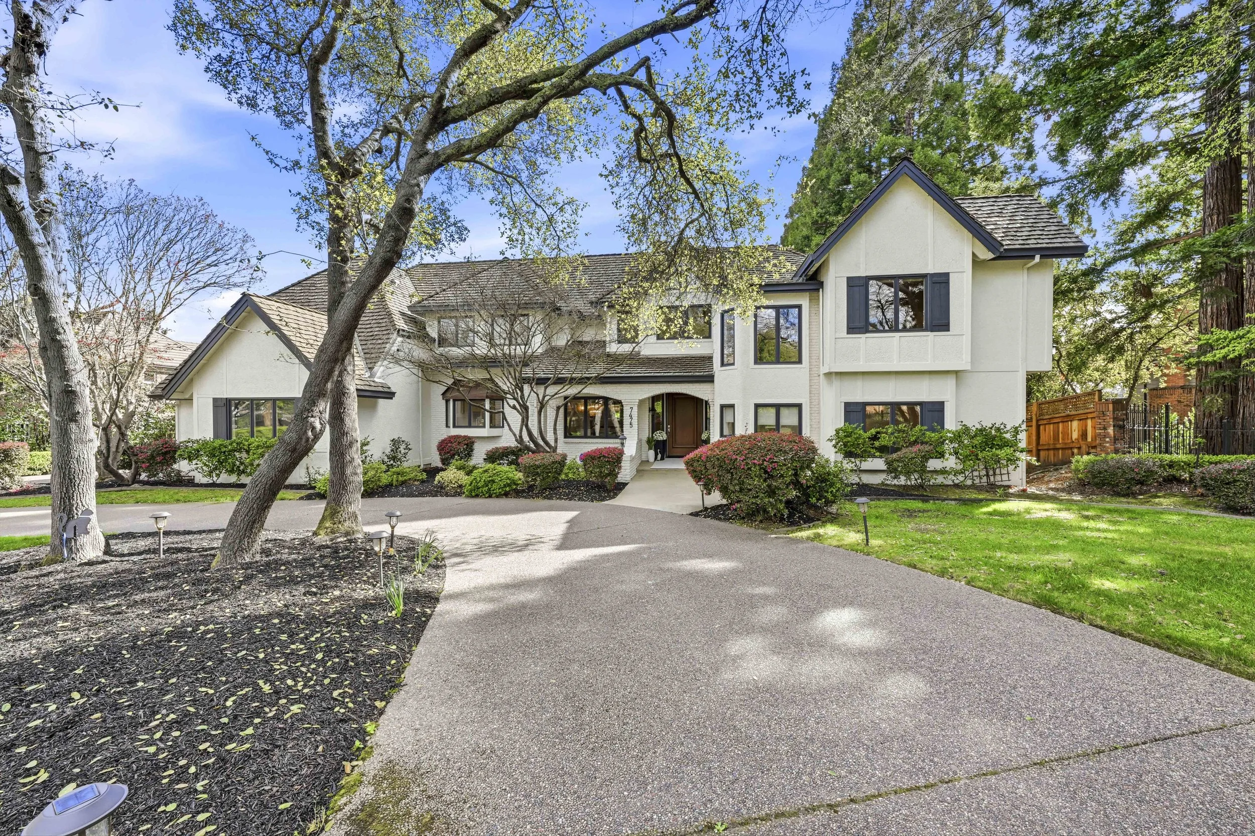 7475 Shelborne Dr 8.jpg