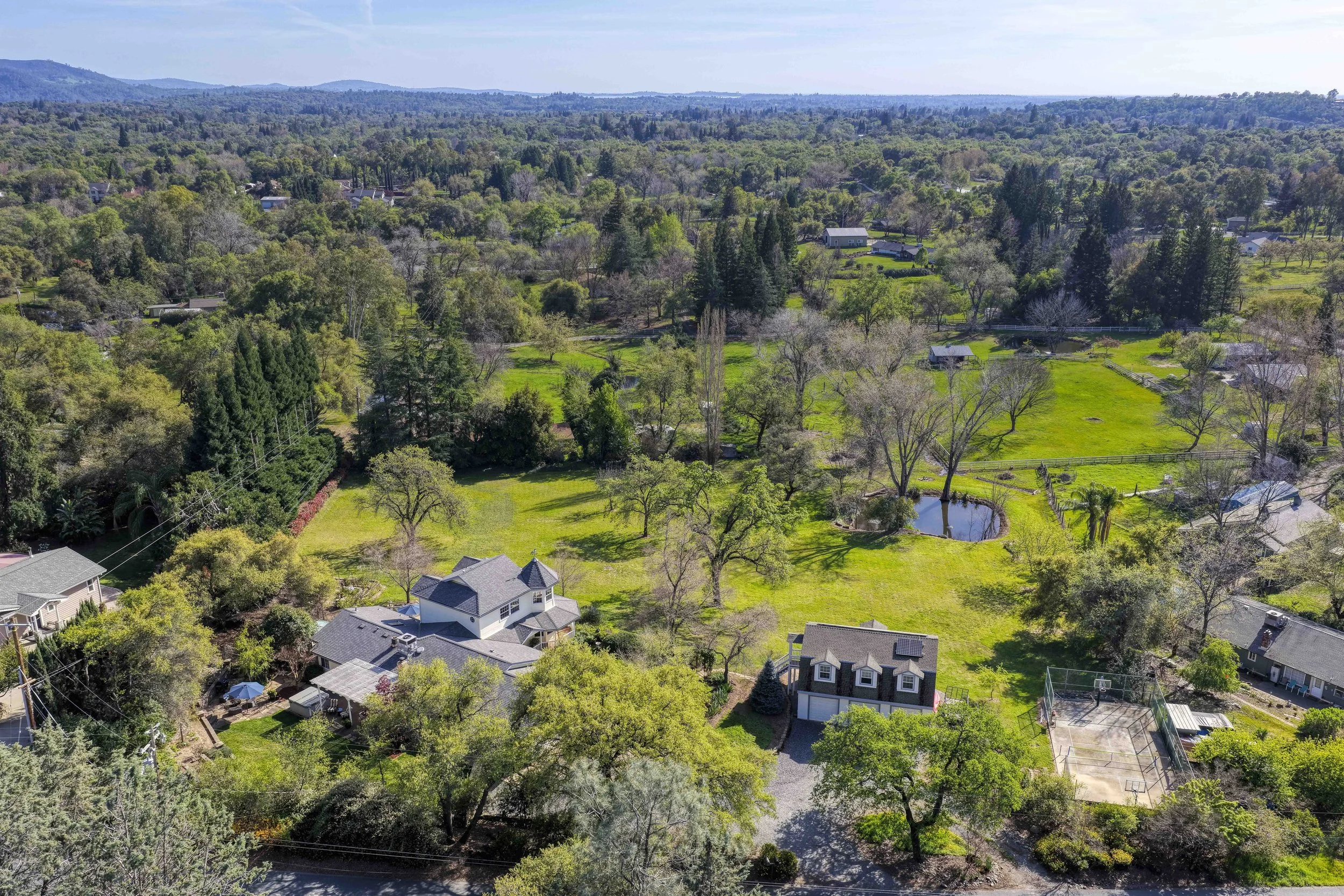 9240 Rock Springs Rd _1.jpg