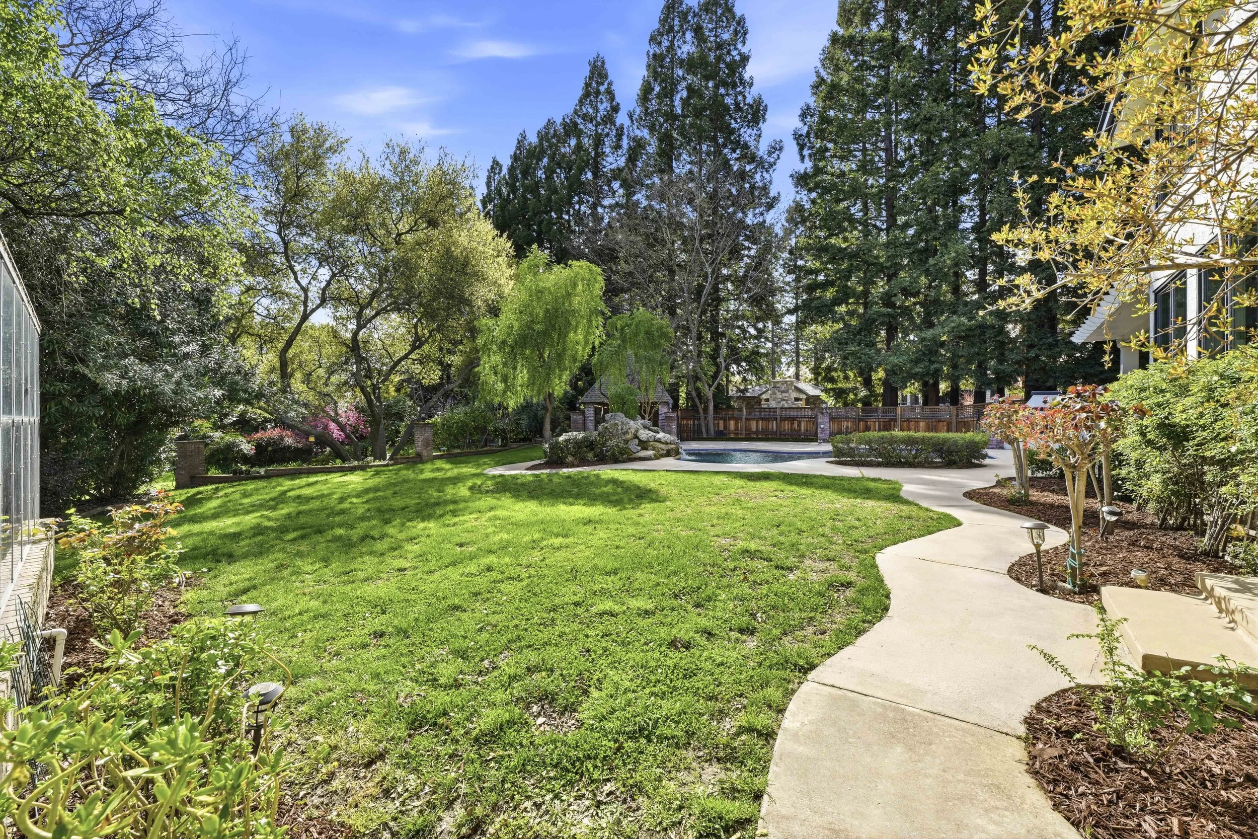 7475 Shelborne Dr 84.jpg