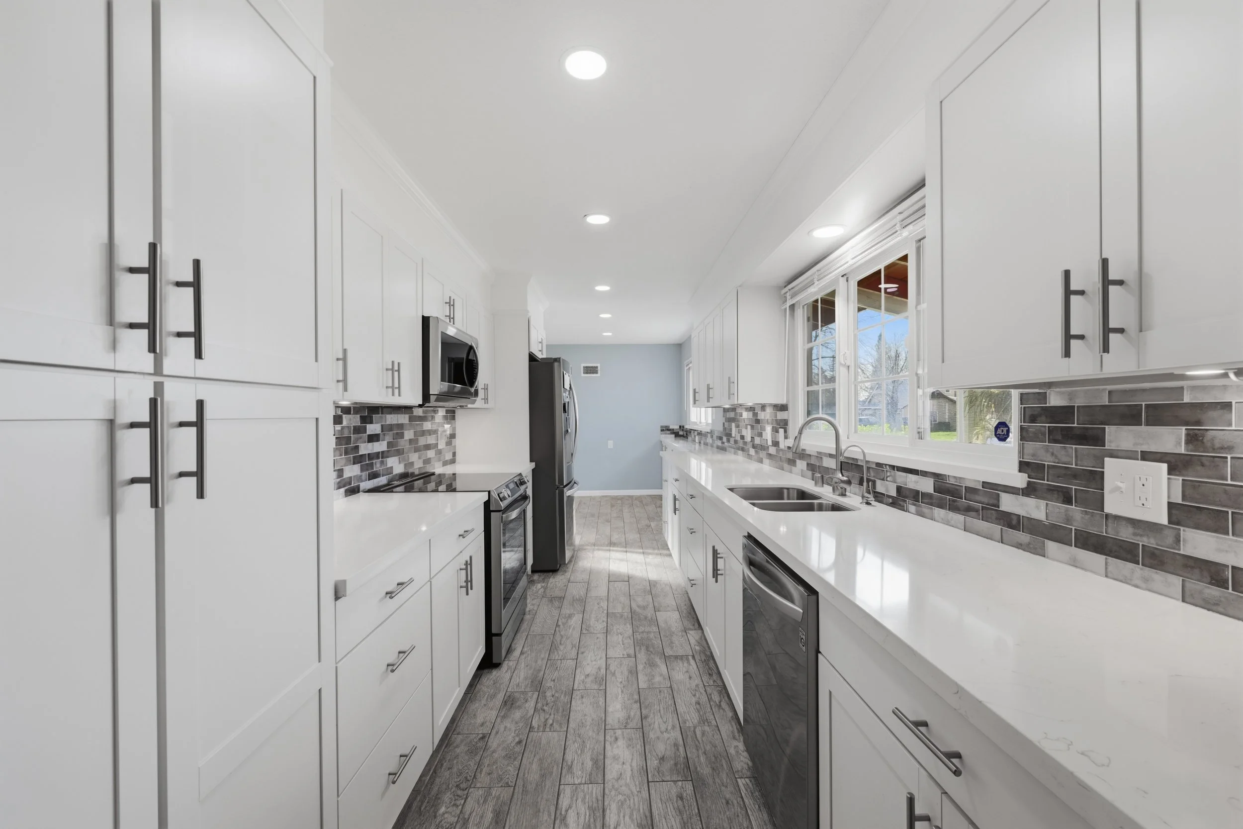 1820 Richmond St 16.jpg