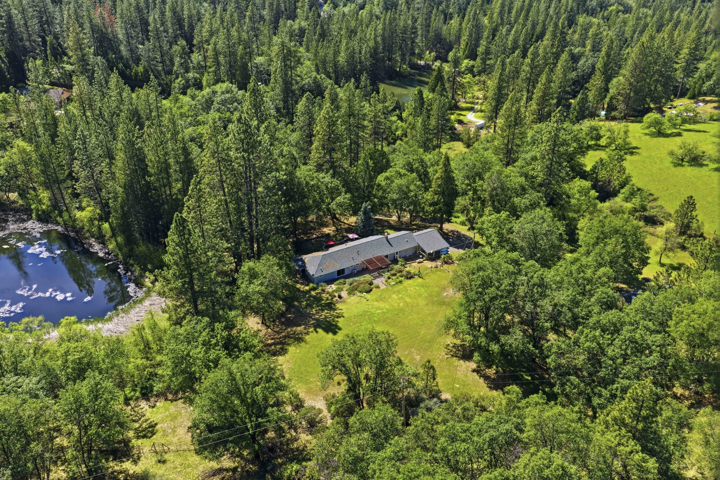 6169 Sweeney Rd 9.jpg