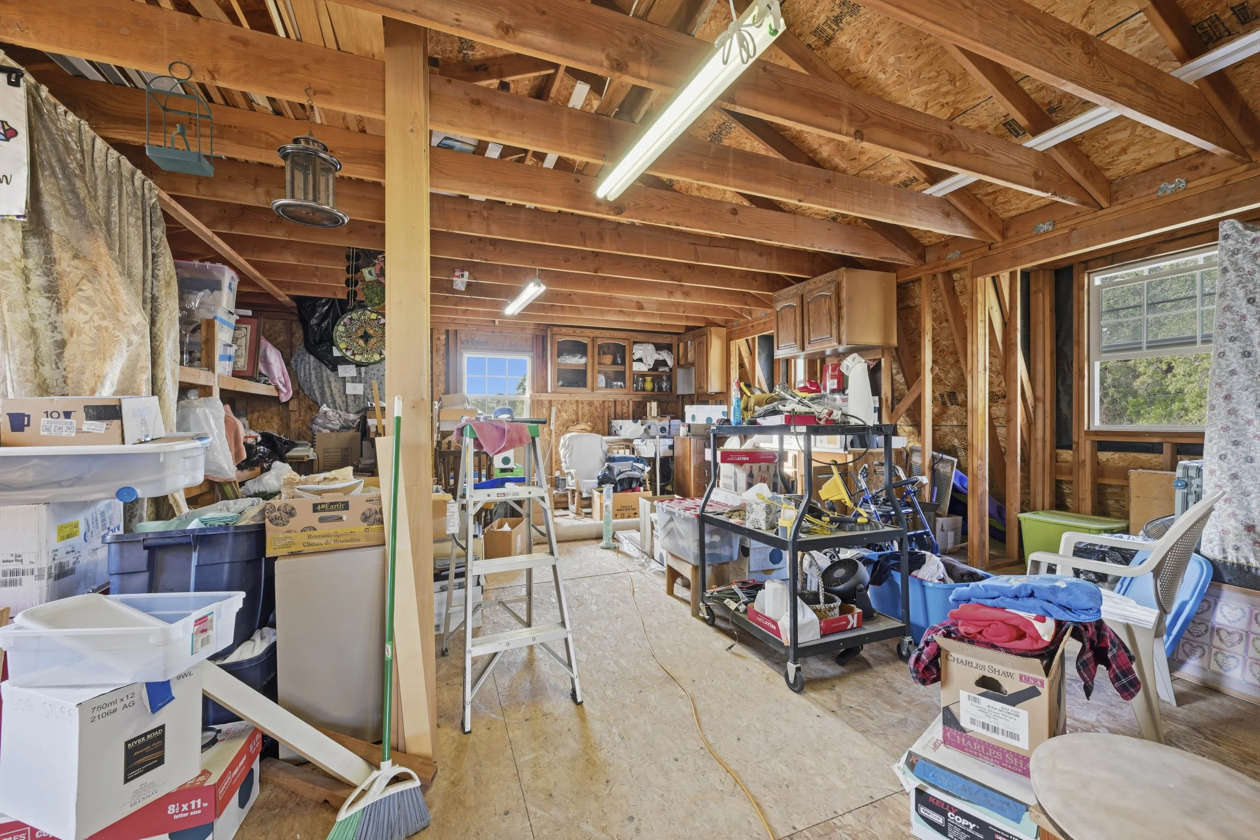 9240 Rock Springs Rd _144.jpg