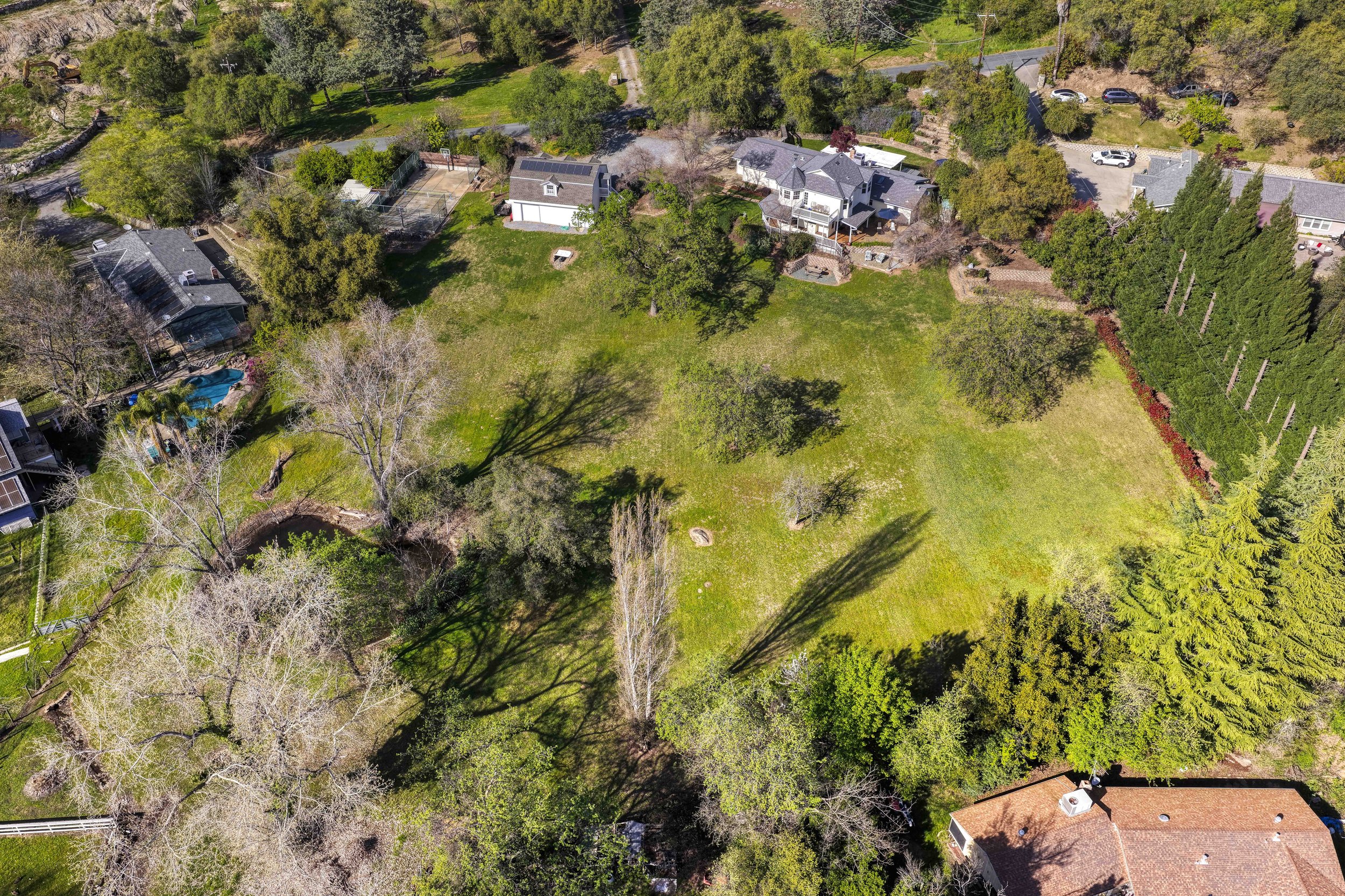 9240 Rock Springs Rd _6.jpg