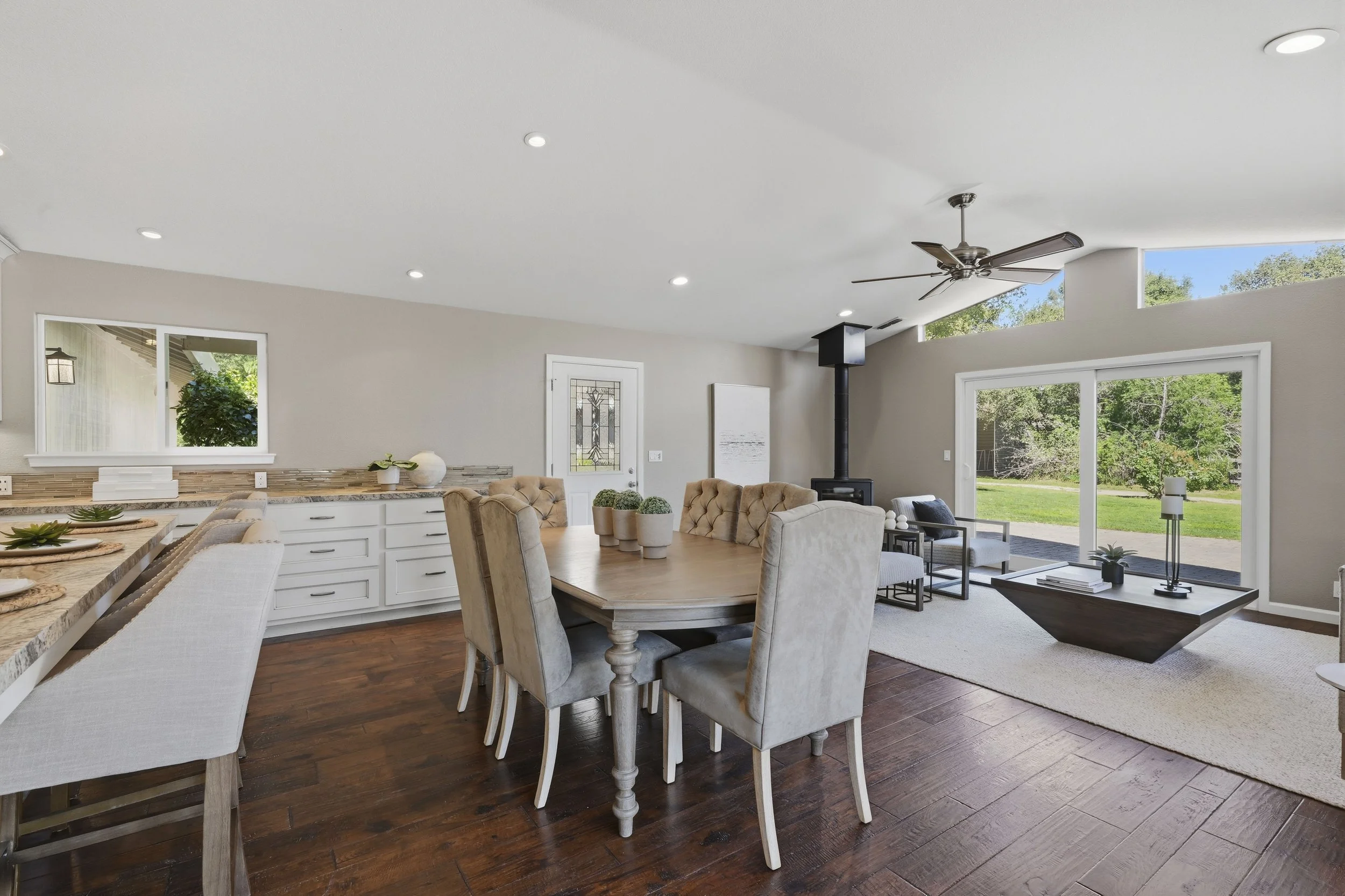 7585 Gold Dr 101.jpg