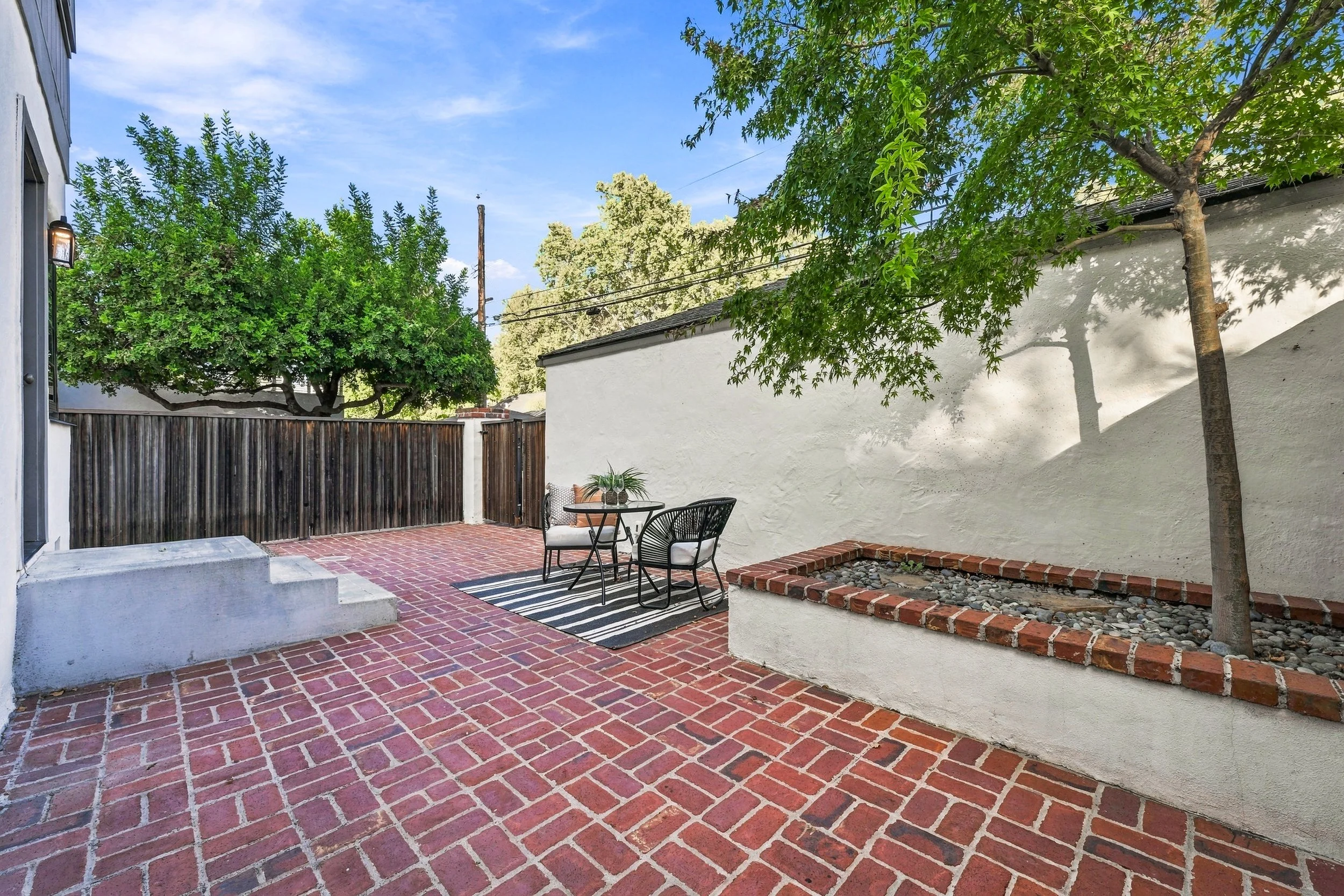 2743 Land Park Dr 76.jpg