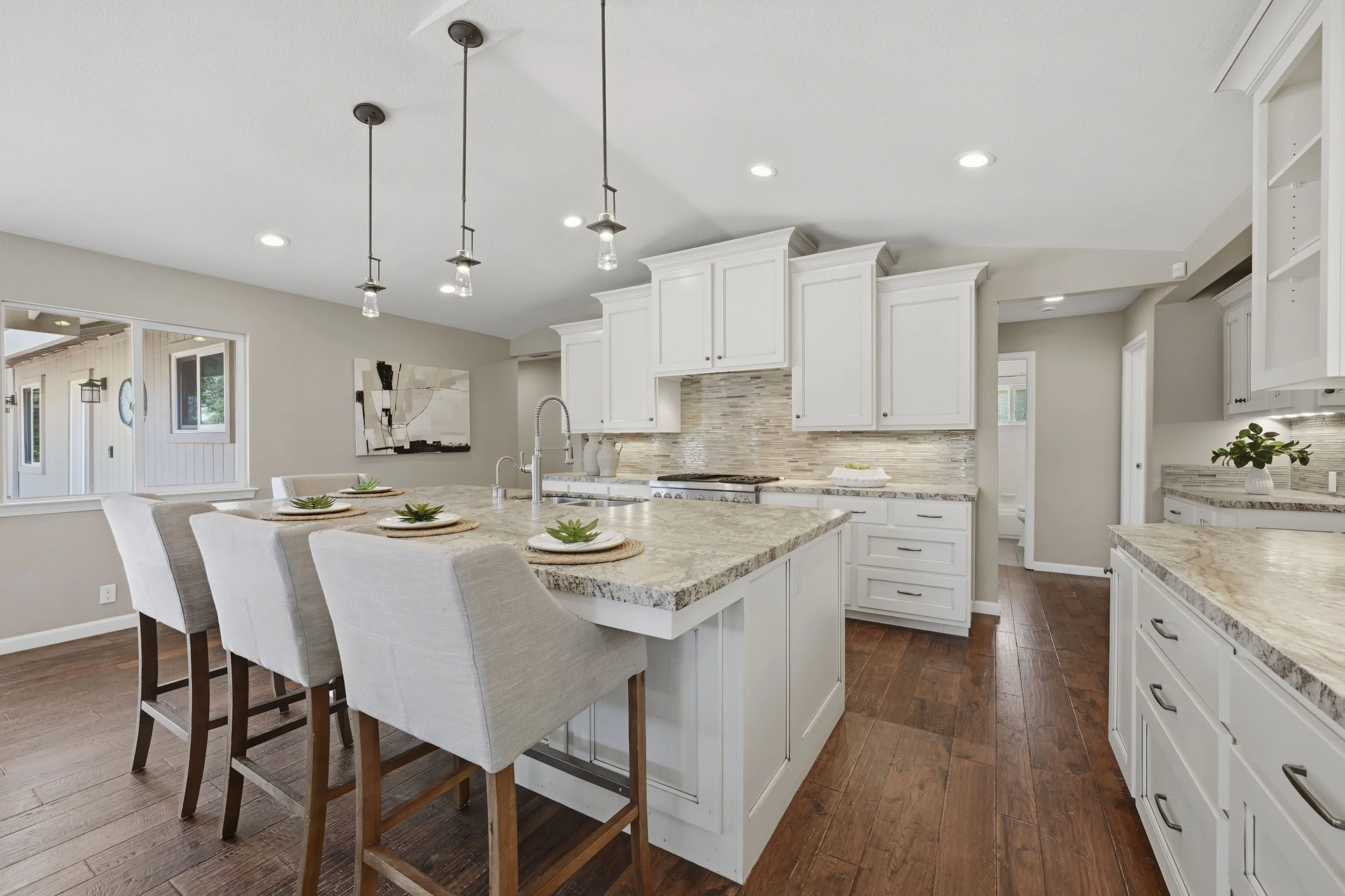 7585 Gold Dr 104.jpg