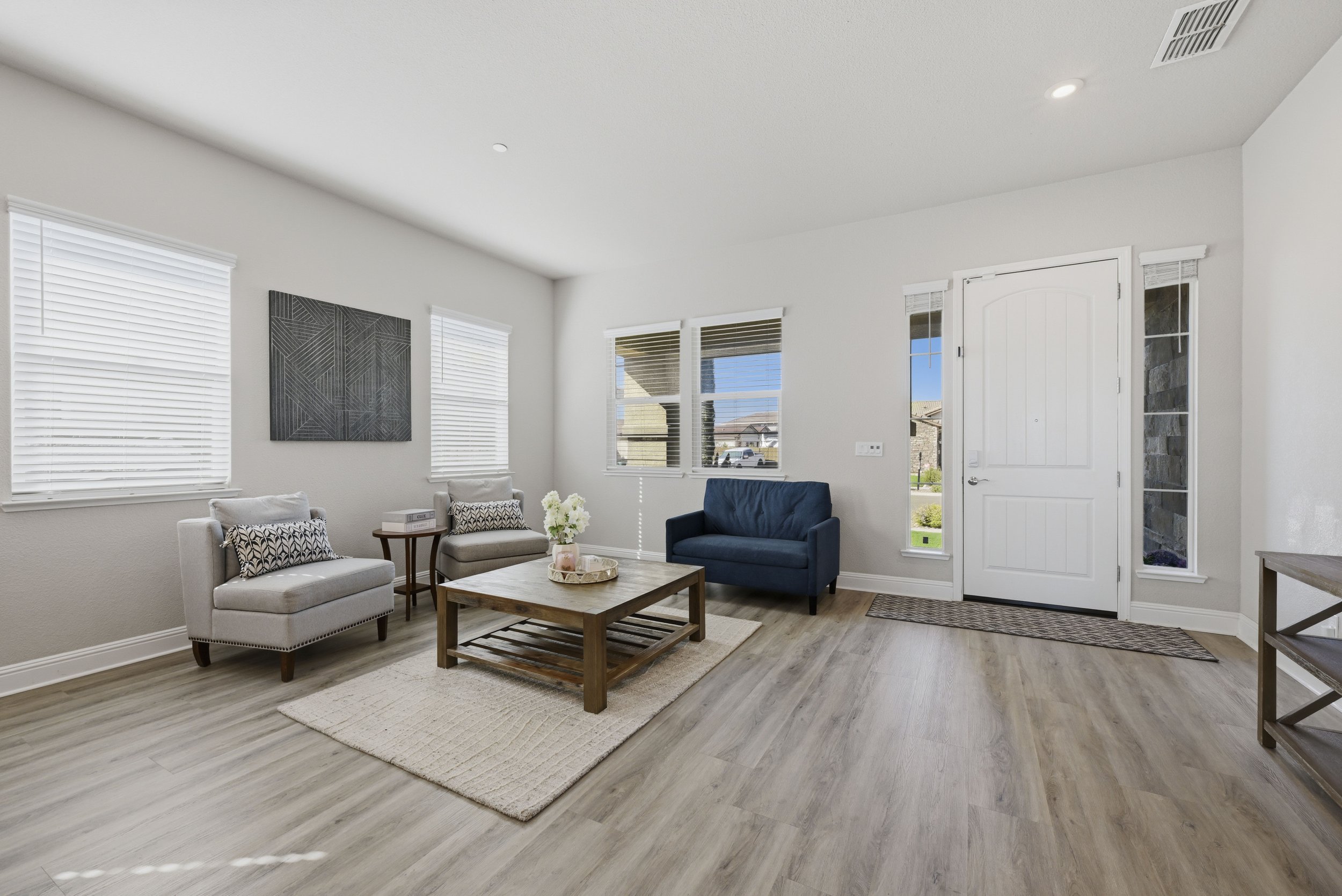 2012 Van Ruiten Dr _6.jpg