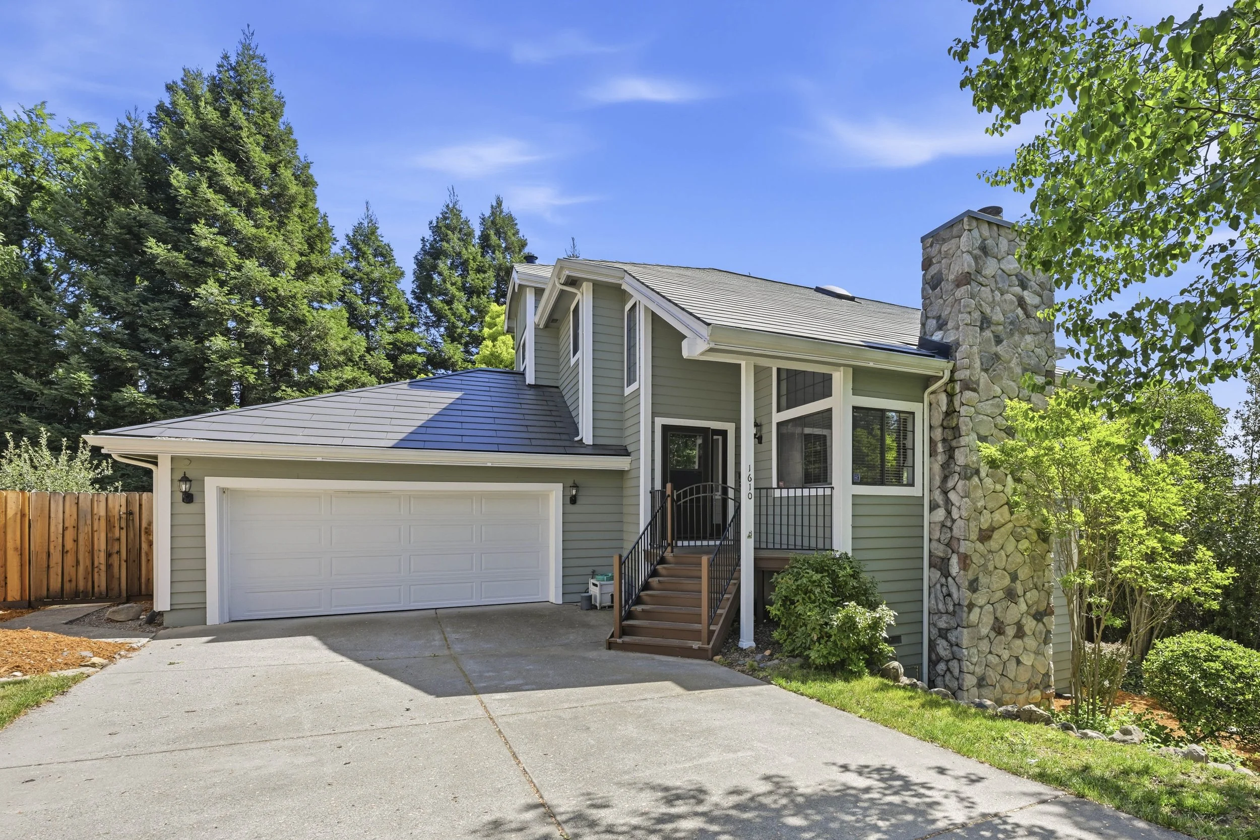 1610 Foxridge Cir 11.jpg