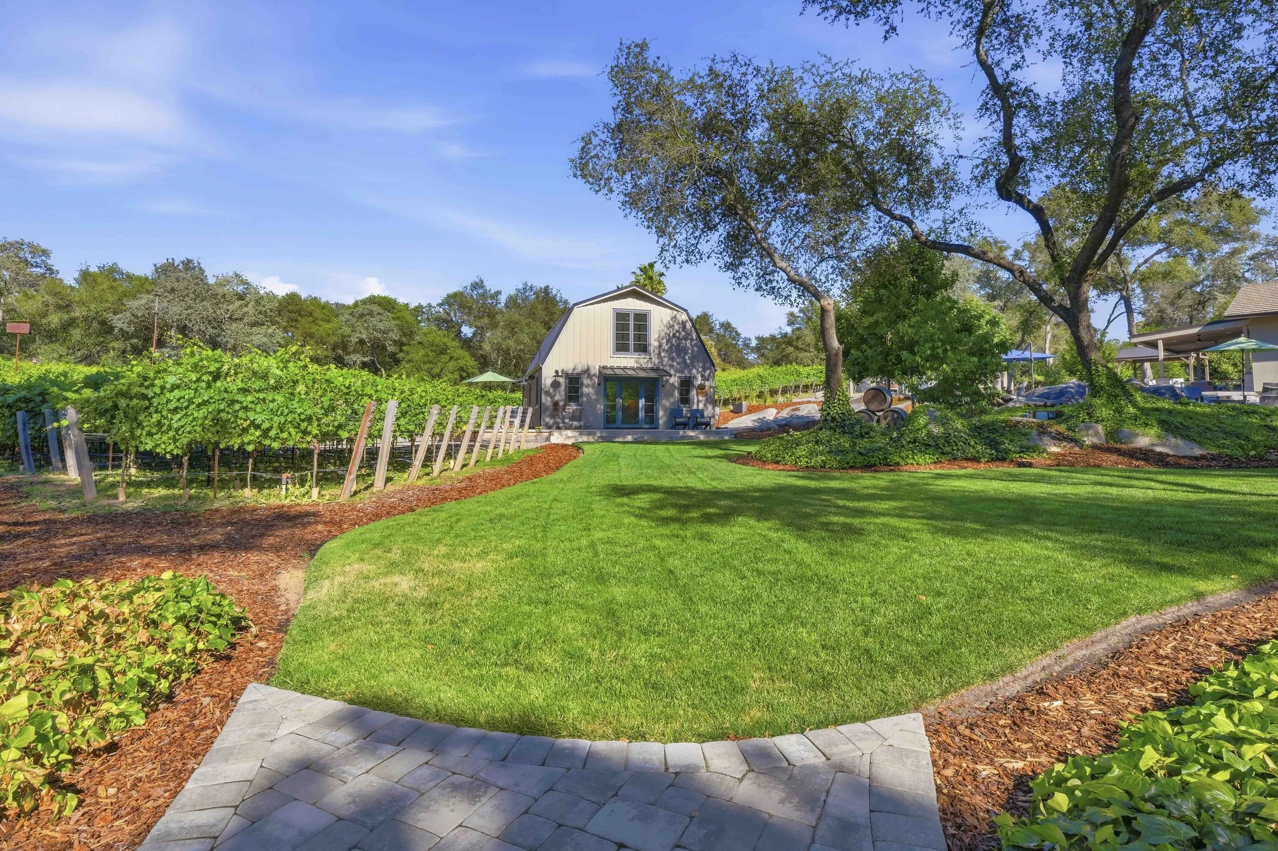 7905 Brook Ct 111.jpg