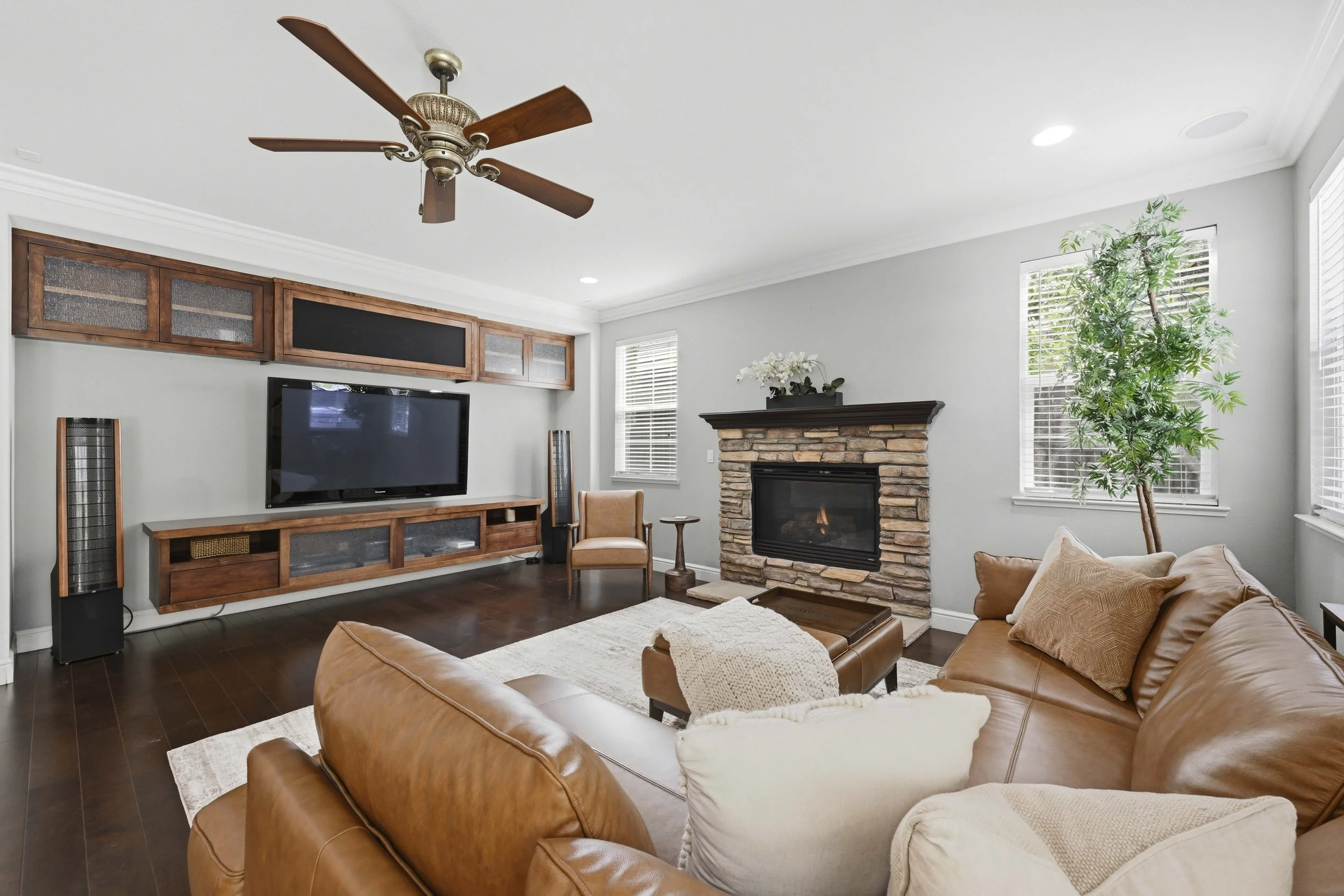 9525 Littoral St _32.jpg