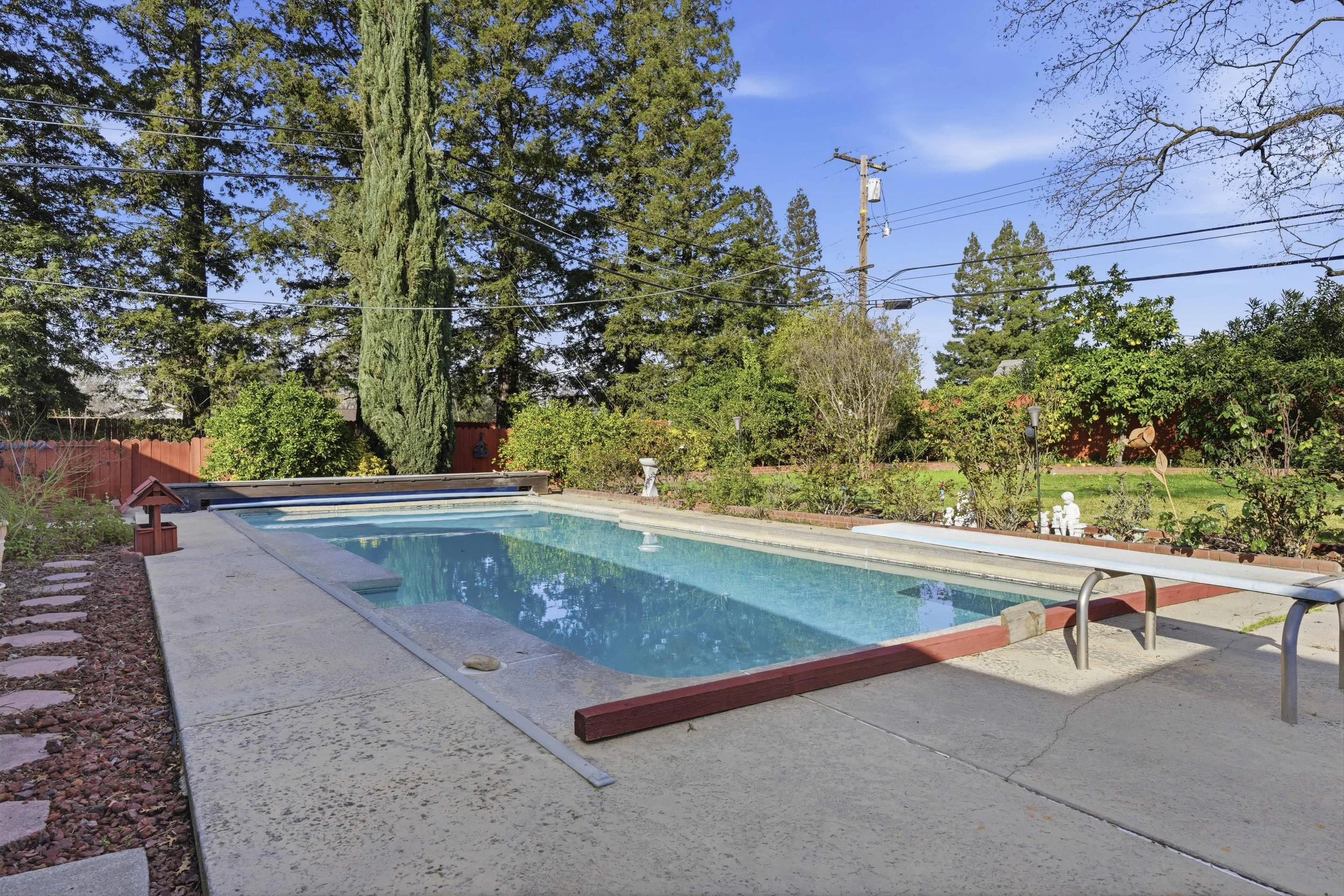 1820 Richmond St 39.jpg