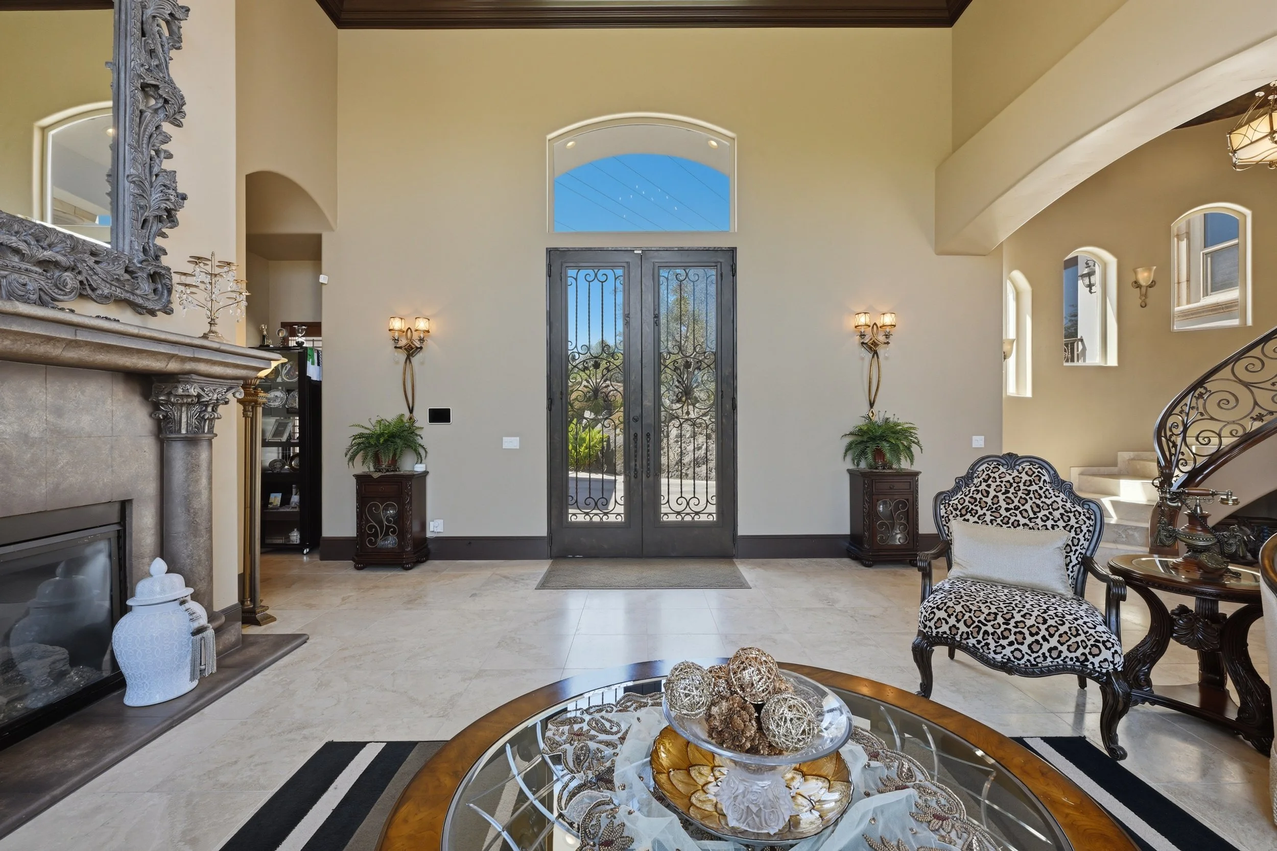 5645 Los Posas Way 23.jpg