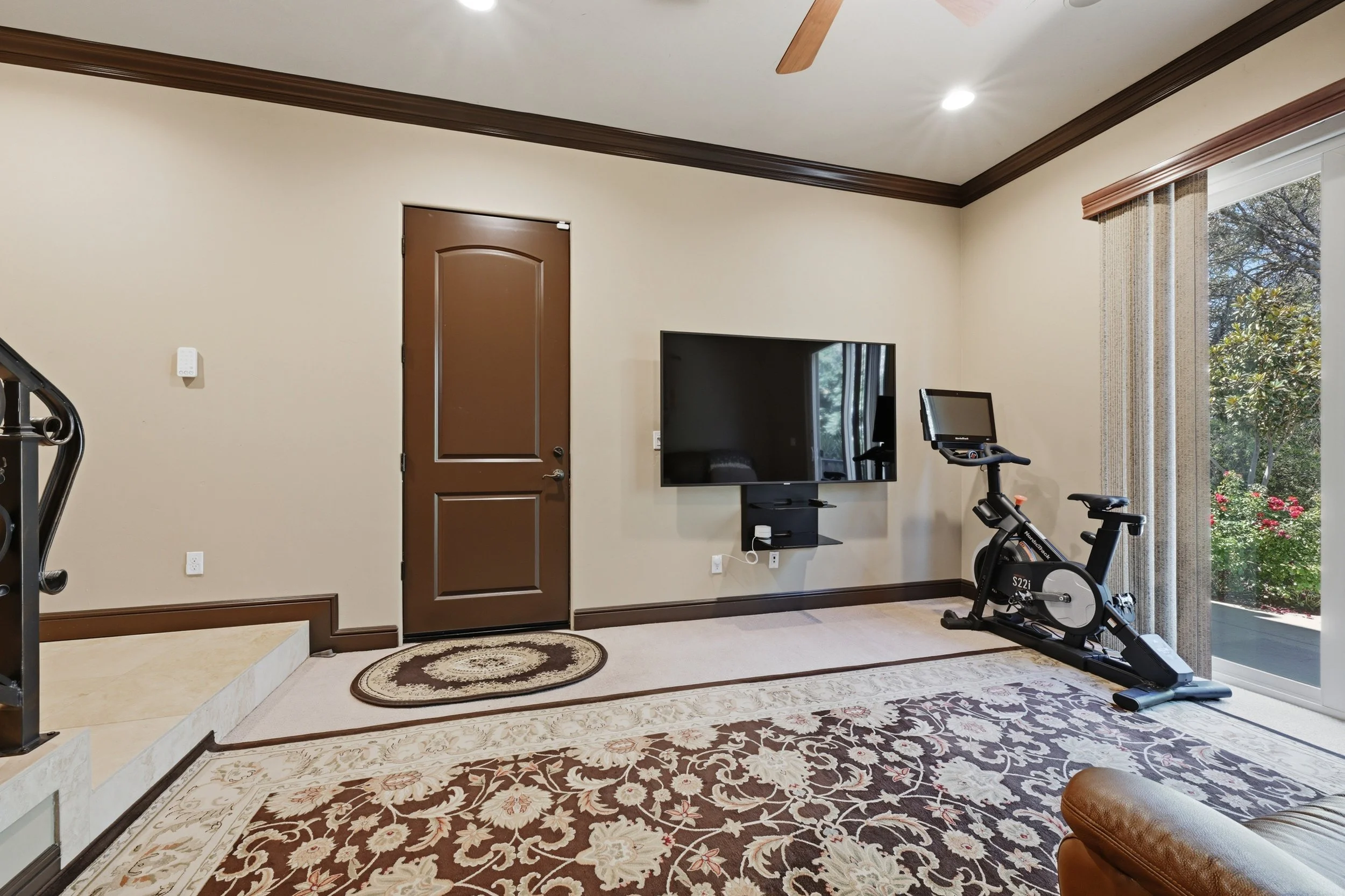 5645 Los Posas Way 52.jpg