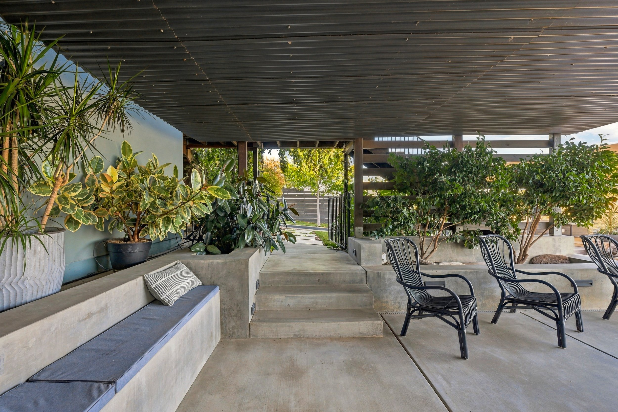 7882 Lakeshore Dr 90.jpg