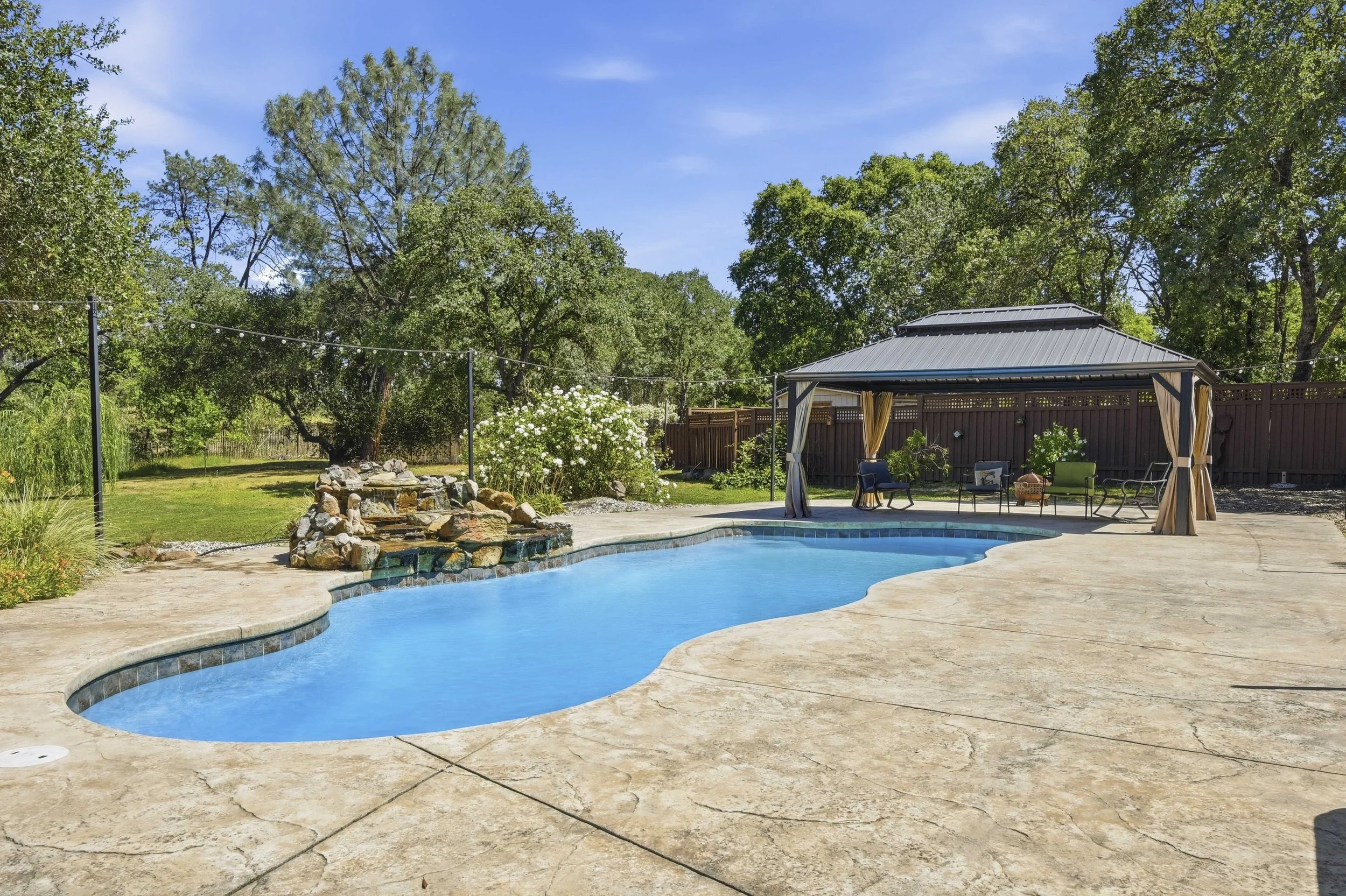 4440 Lawrence Dr _76.jpg