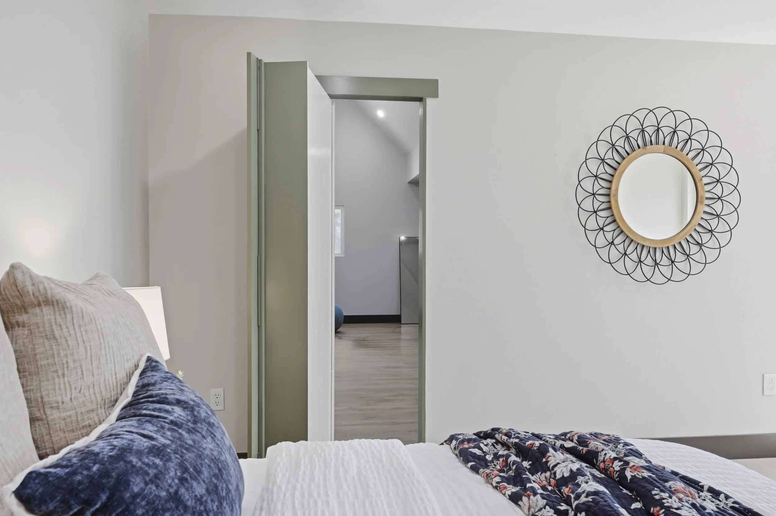 9815 Mira Del Rio Dr 111.jpg