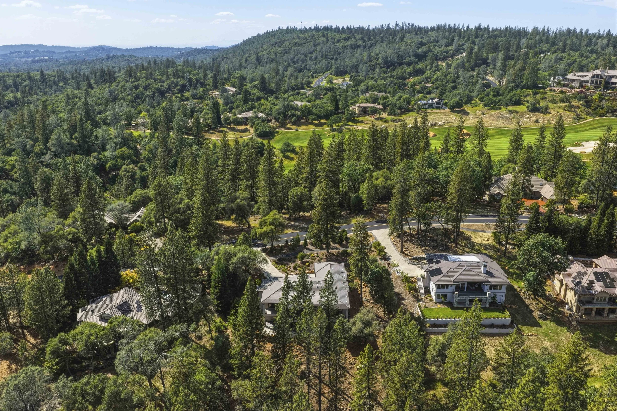 1455 Lodge View Dr 4.jpg