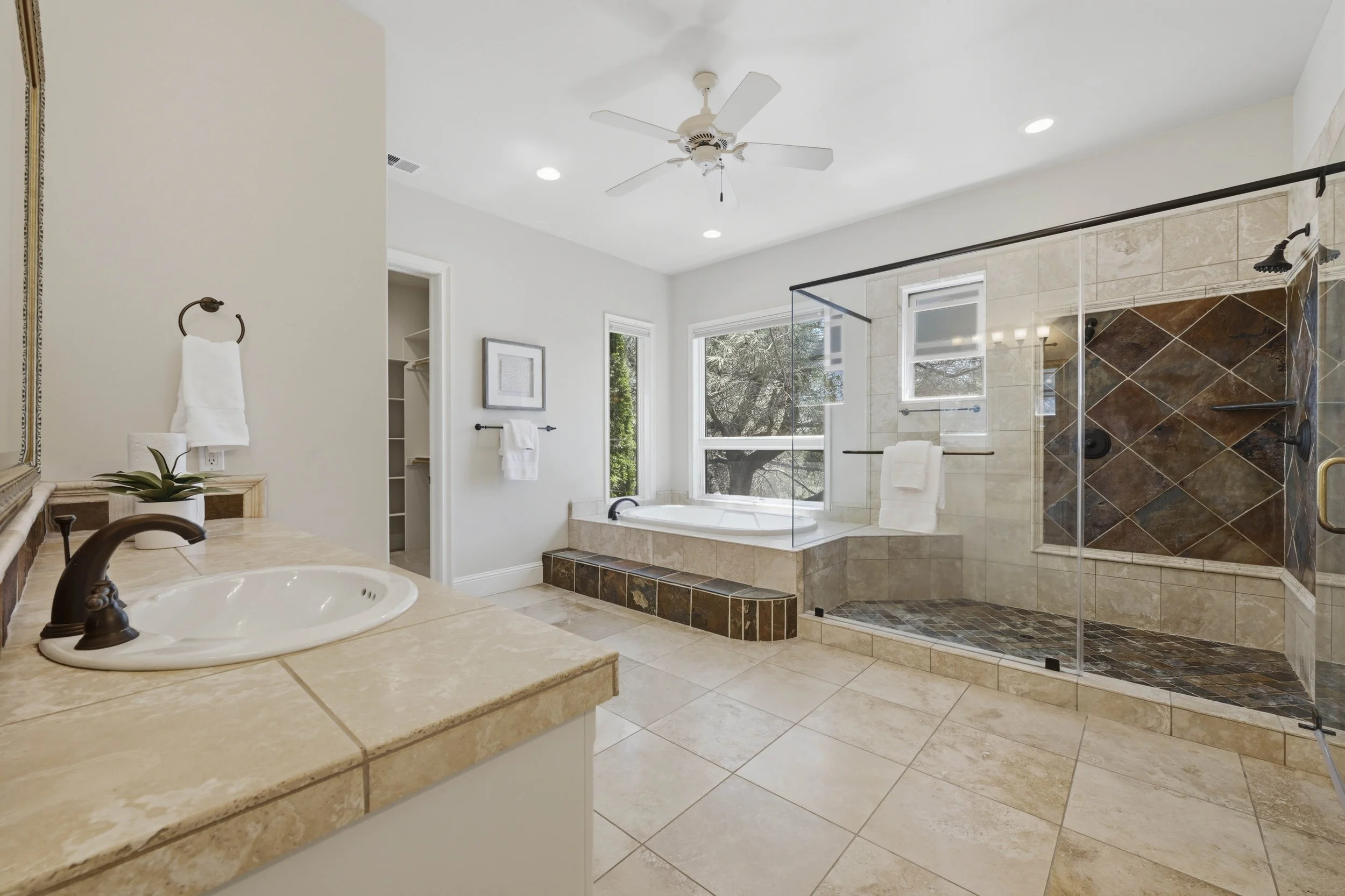 1109 Holly Leaf Ln_60.jpg