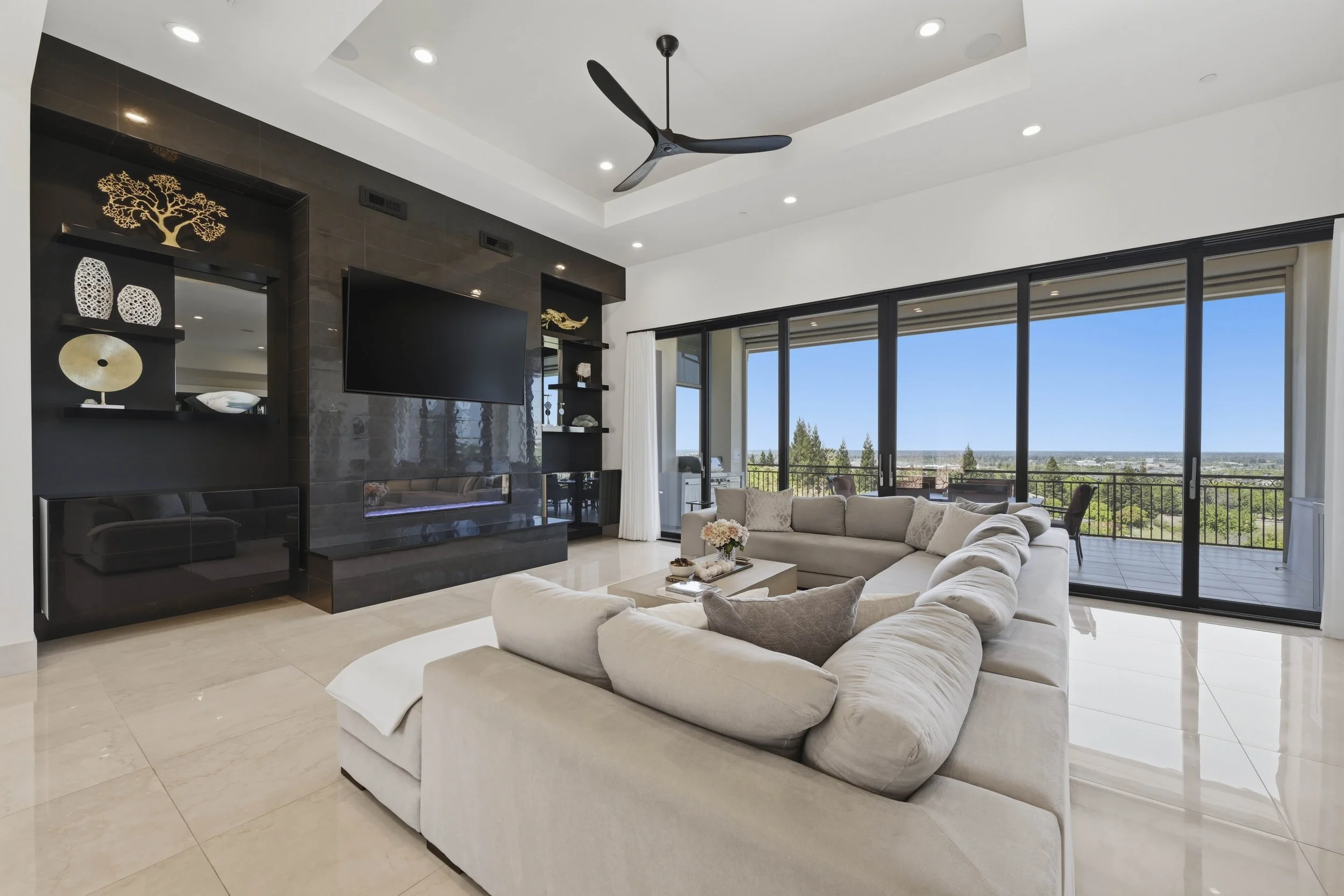 535 Serpa Way _21.jpg