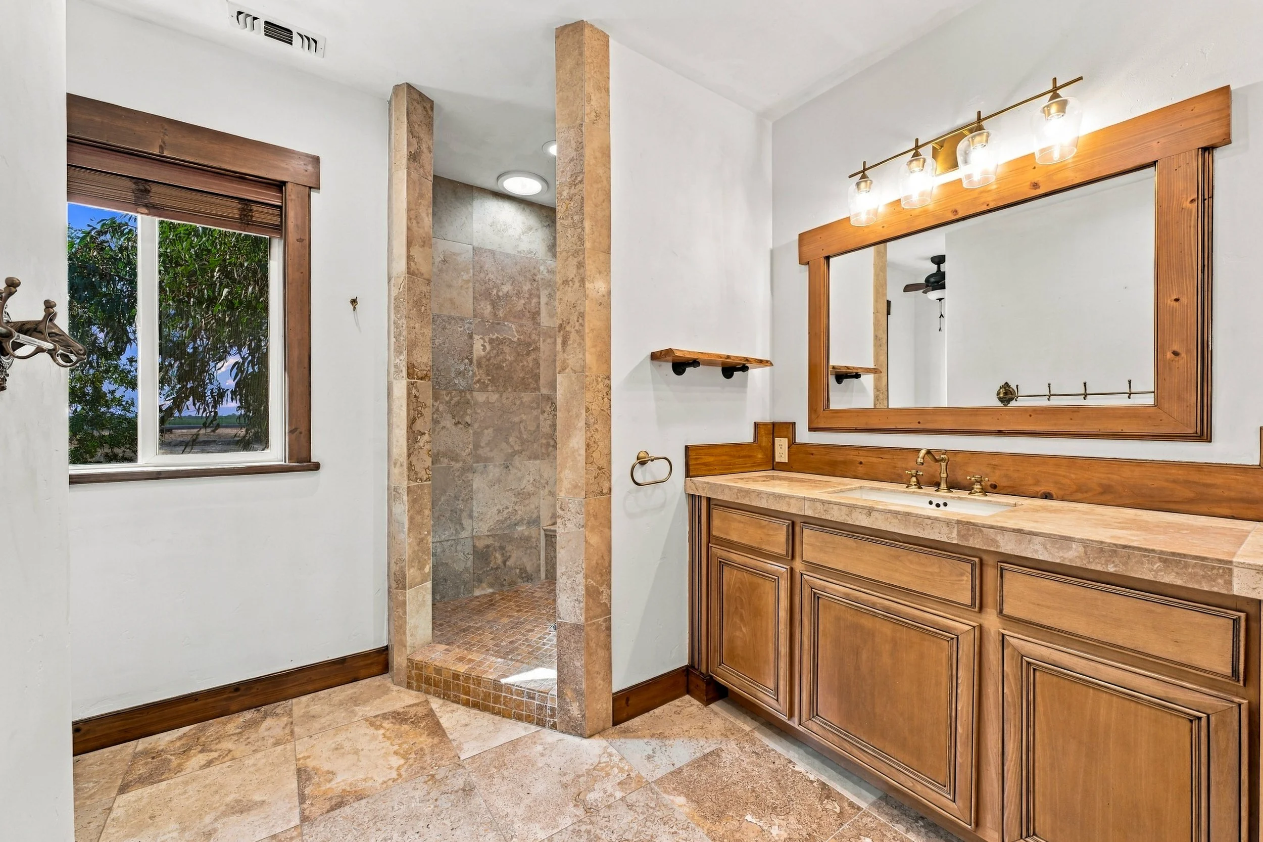 5140 Lichty Rd 102.jpg