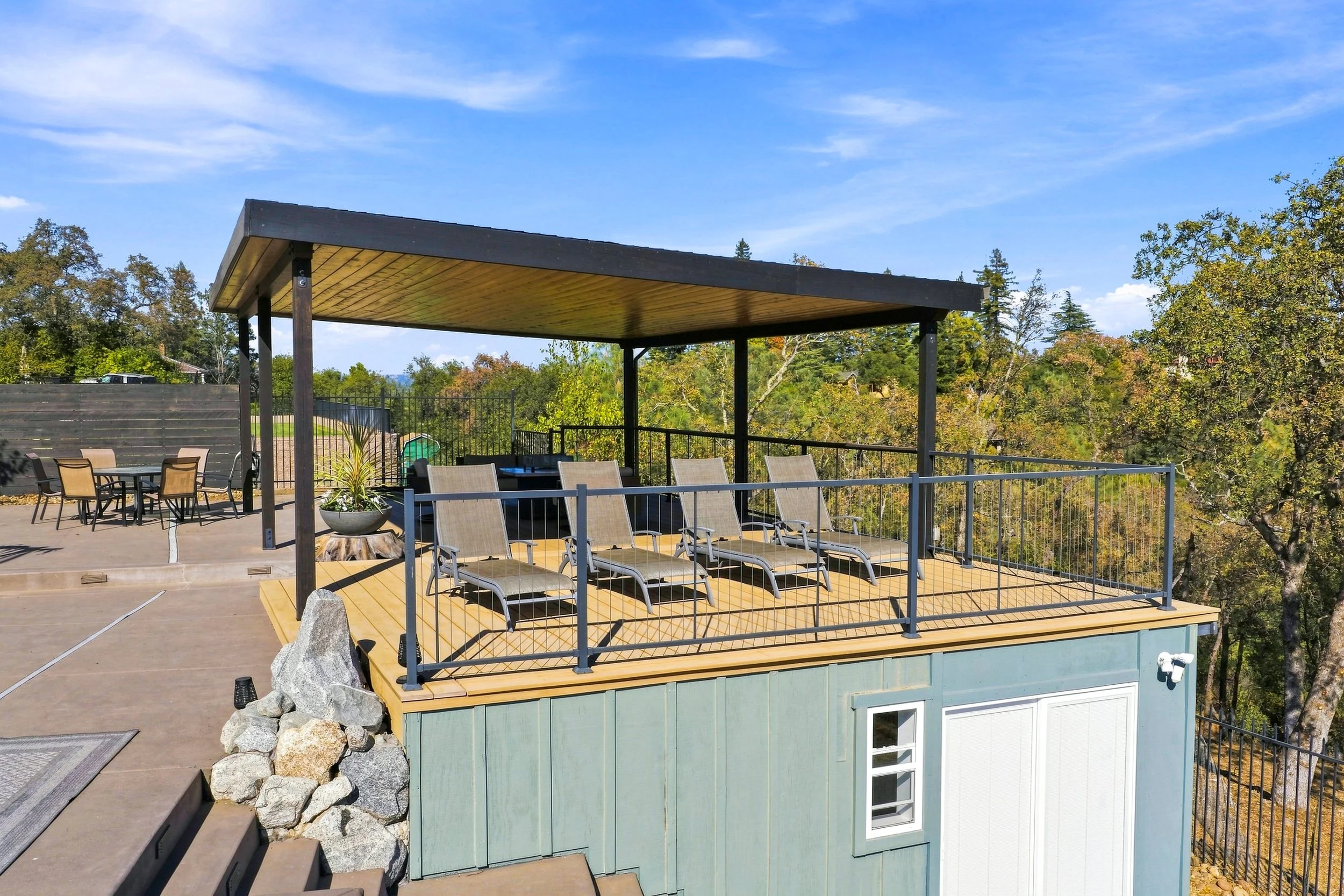 7882 Lakeshore Dr 16.jpg